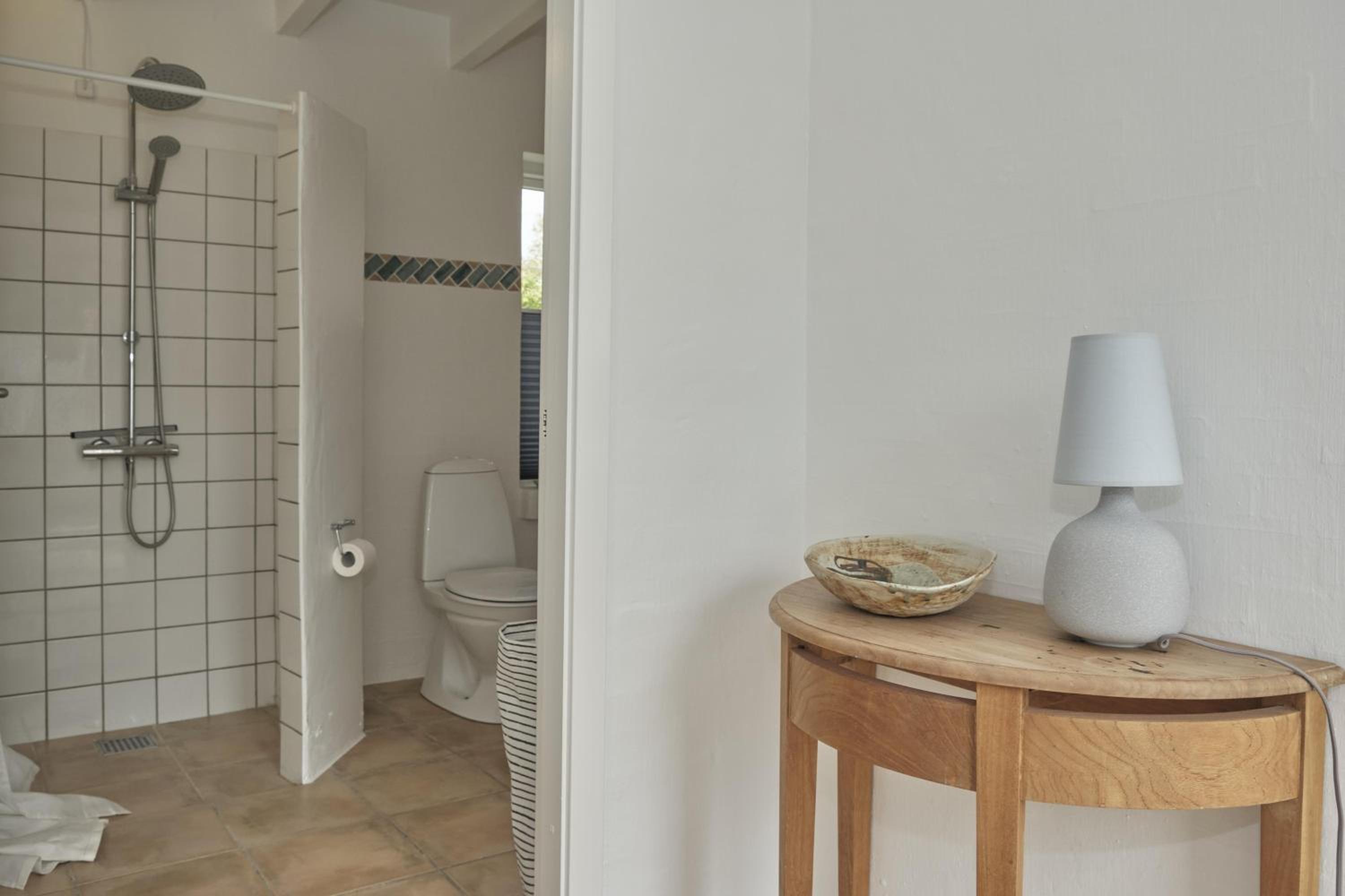 Well-Maintained House On Large Plot Only 250 Meters From Child-Friendly Sandy Beach