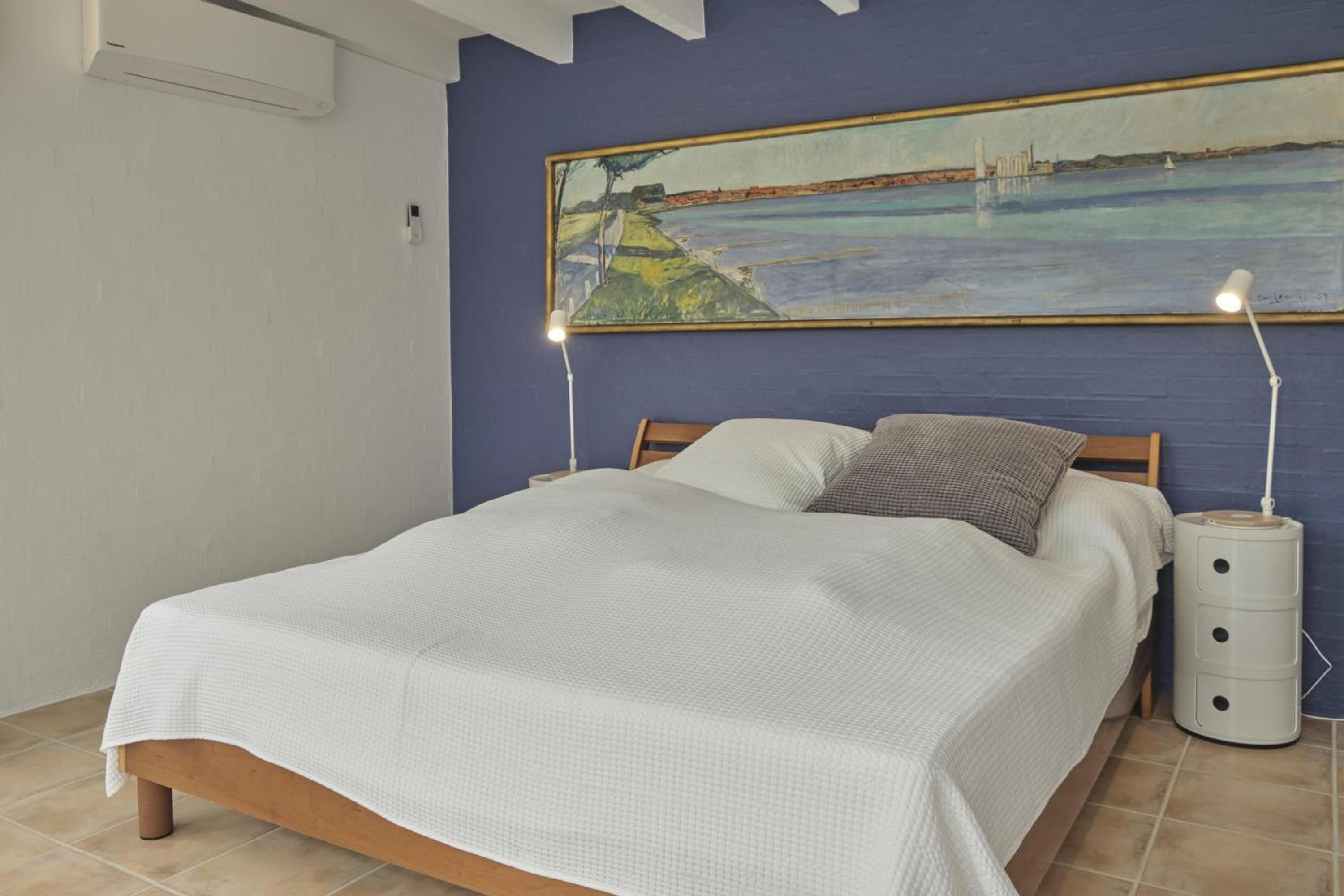 Well-Maintained House On Large Plot Only 250 Meters From Child-Friendly Sandy Beach