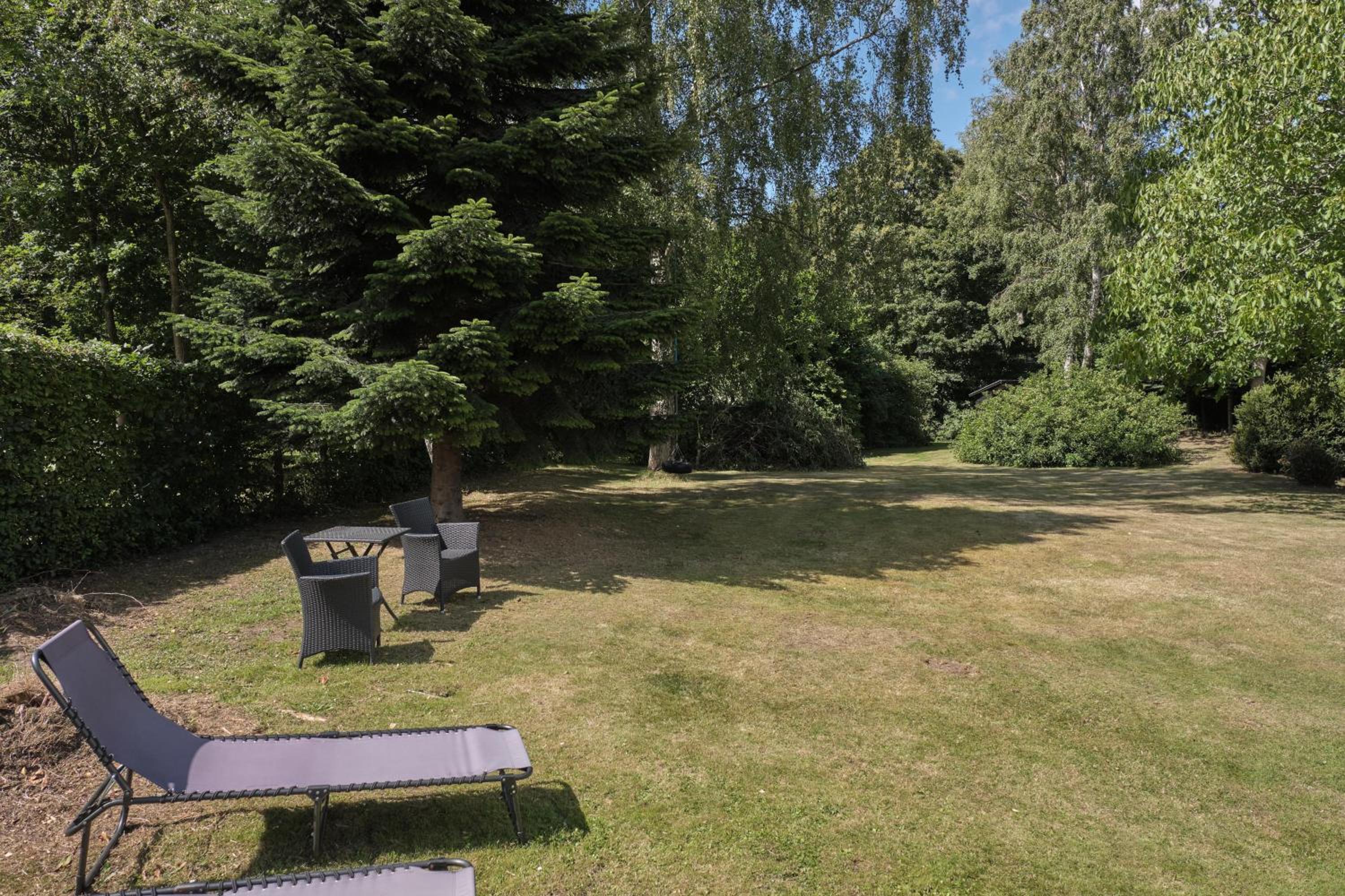Well-Maintained House On Large Plot Only 250 Meters From Child-Friendly Sandy Beach
