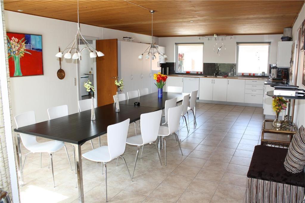Awesome Home In Glesborg With 6 Bedrooms And Sauna view 5