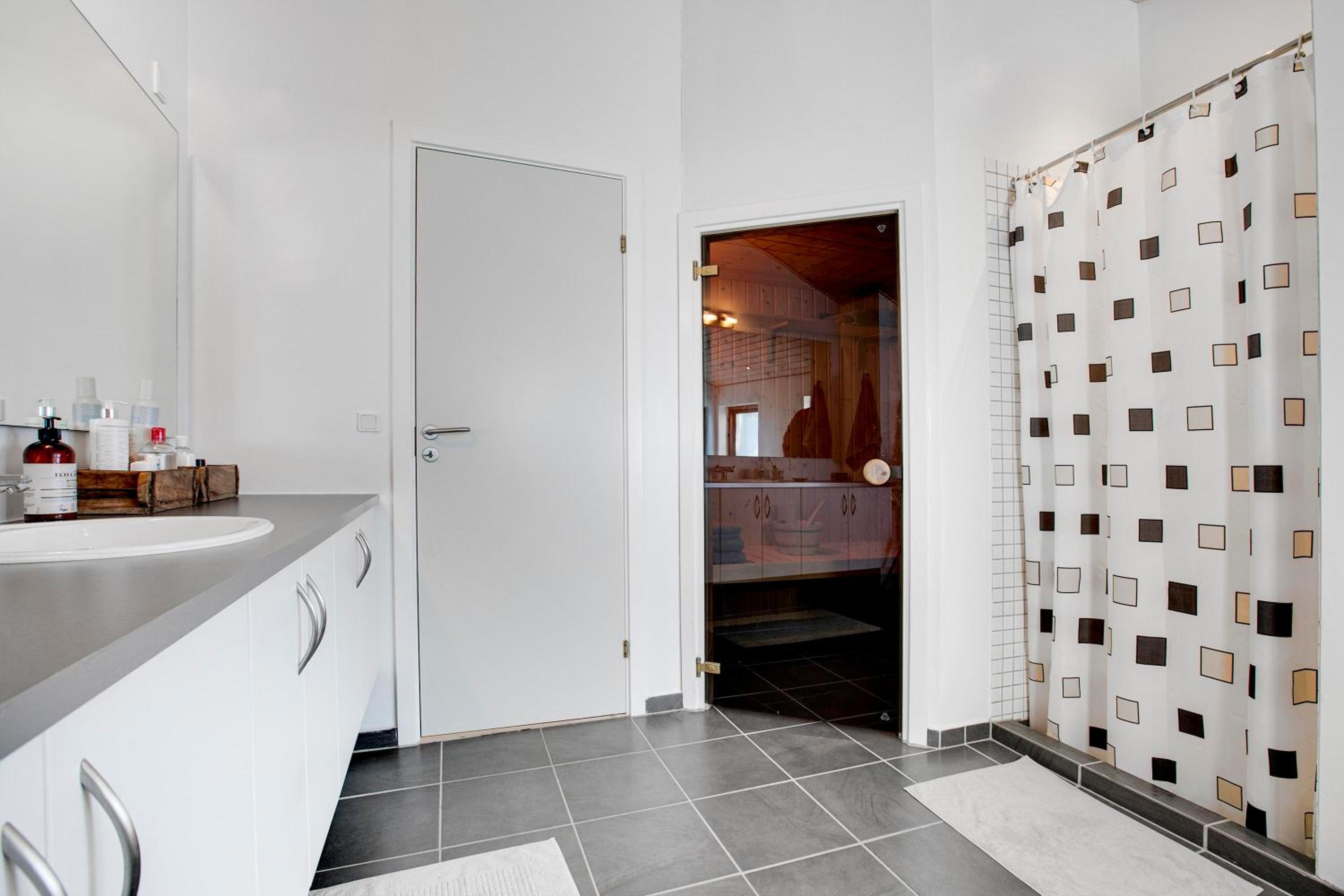 Bright And Well-Kept Holiday Home Close To The Beach, Nature And Charming Ebeltoft view 4