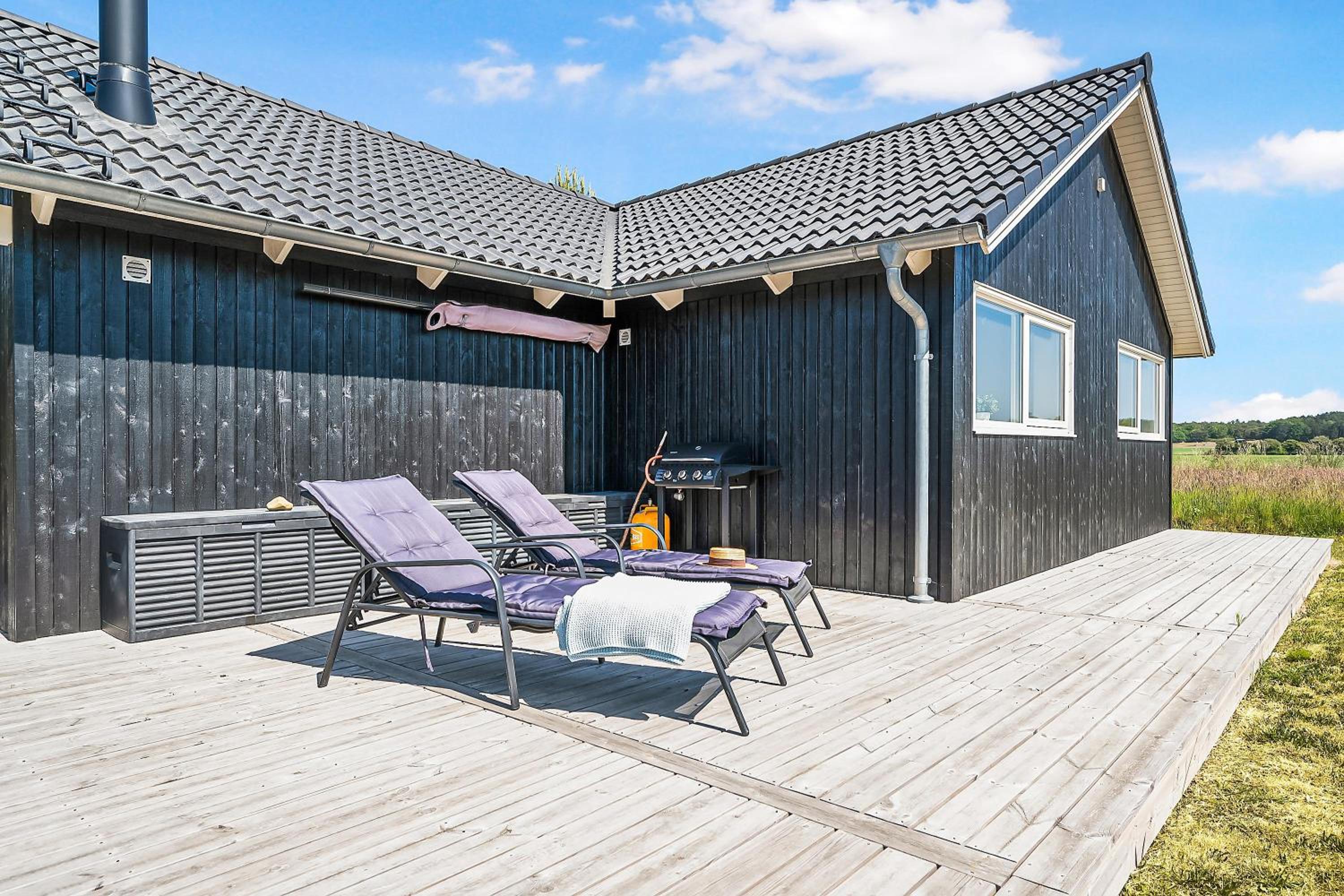 Stylish 8-Person Holiday Home Just 5 Minutes Walk From The Sandy Beach view 2