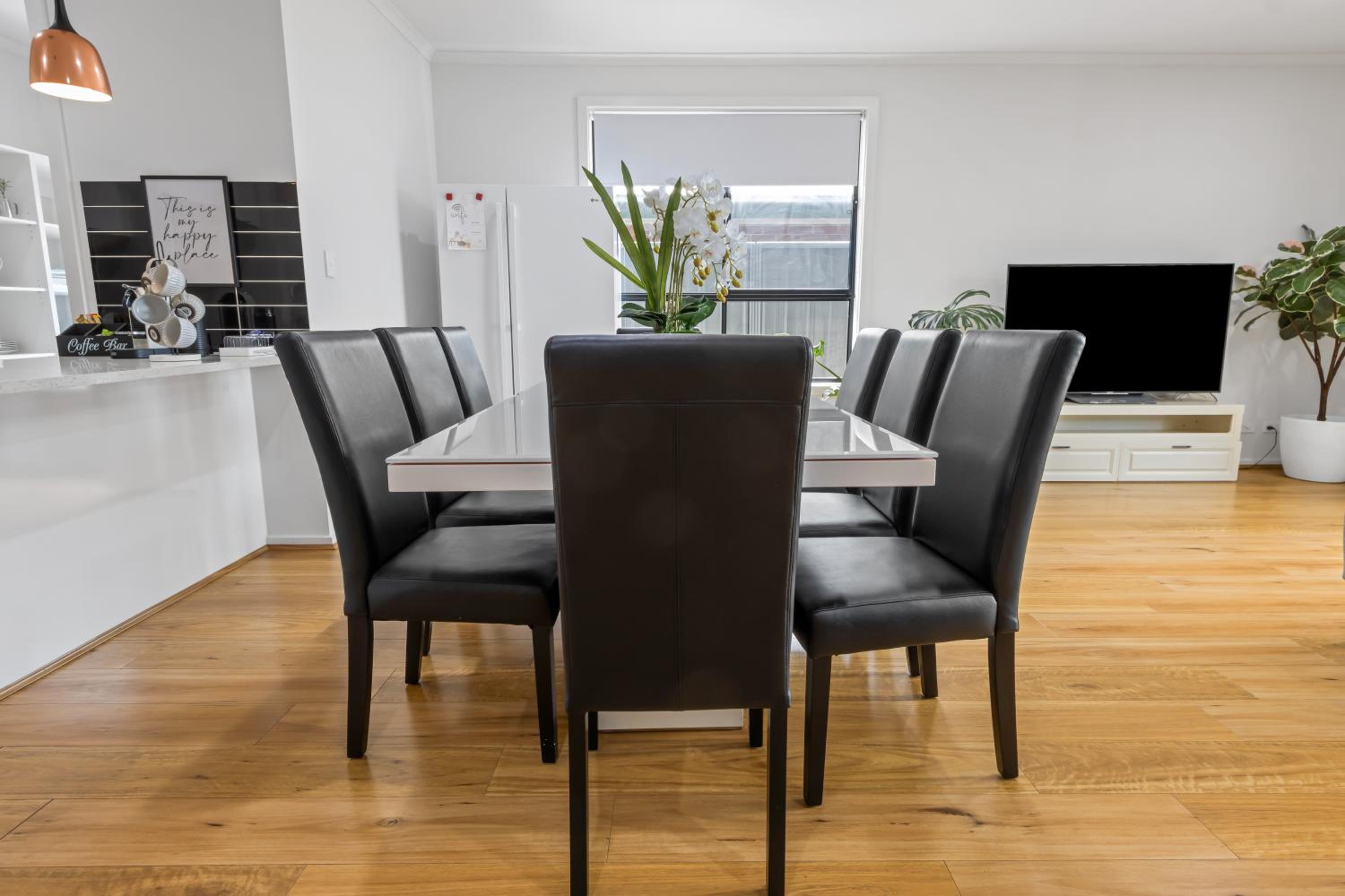 Entire 2 storey home in Tranmere
