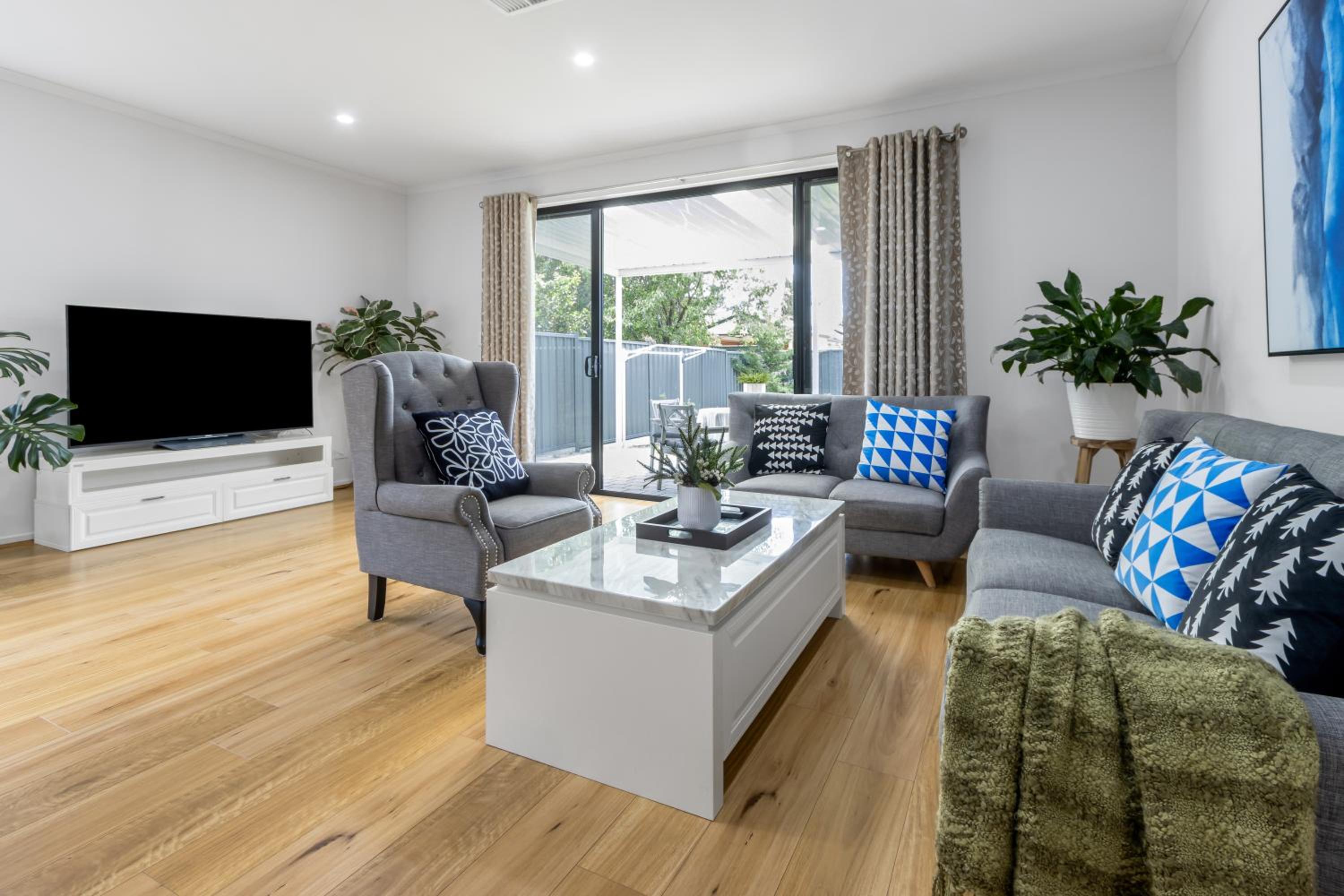 Entire 2 storey home in Tranmere