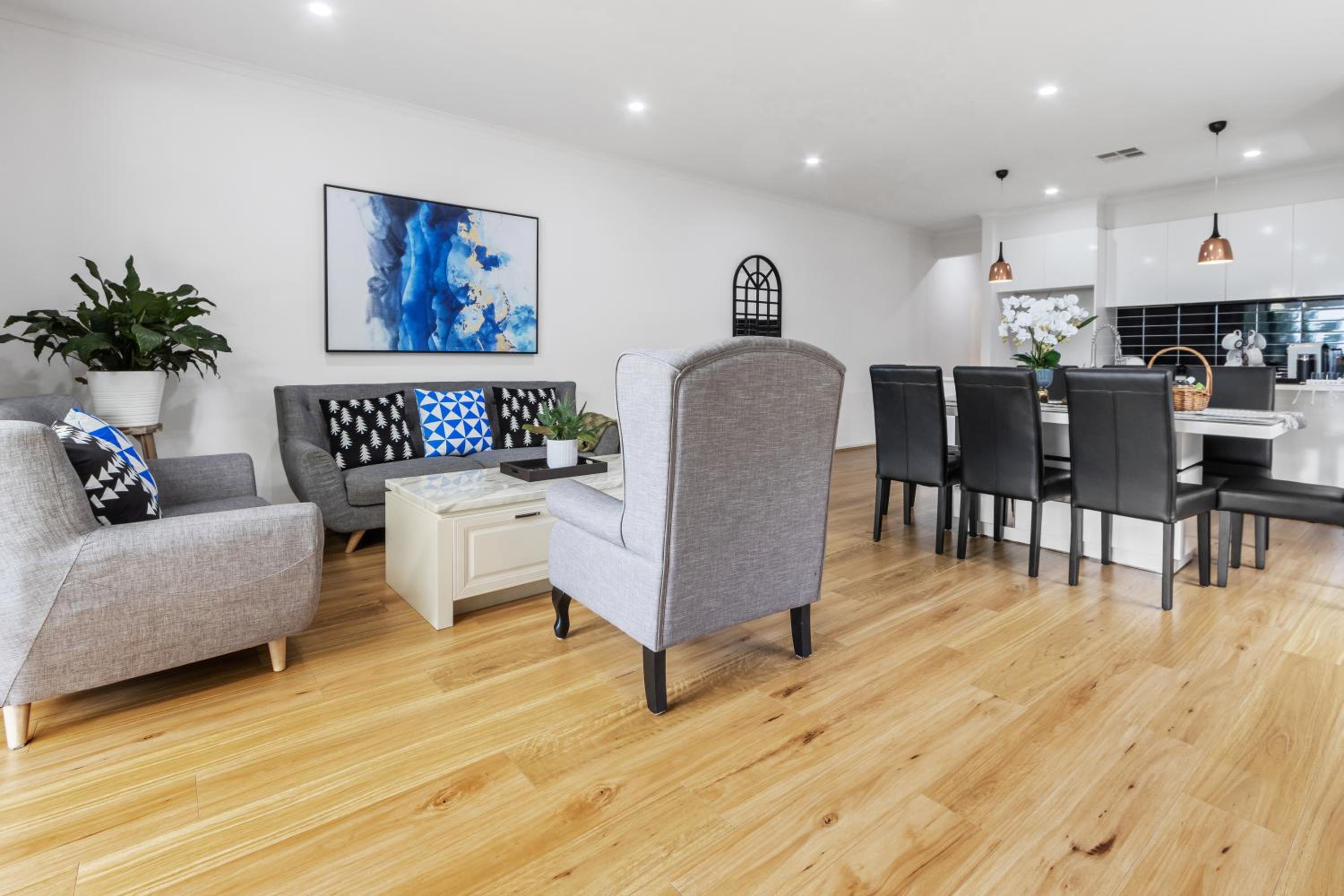 Entire 2 storey home in Tranmere