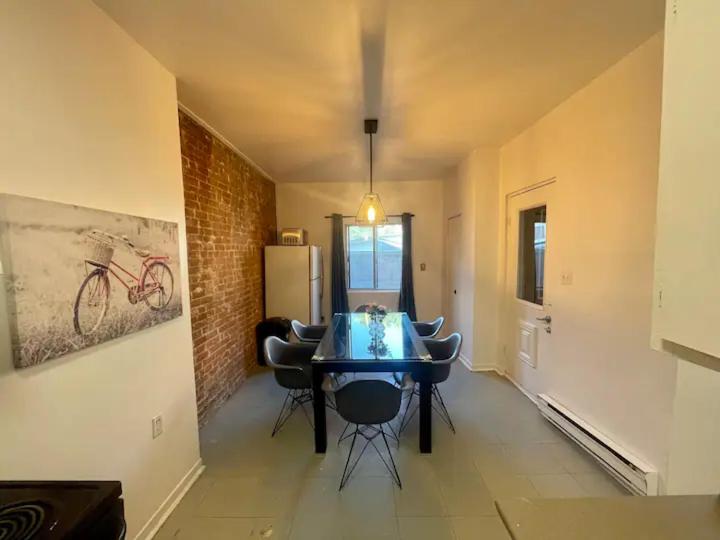 Full Kitchen 300 week Room B