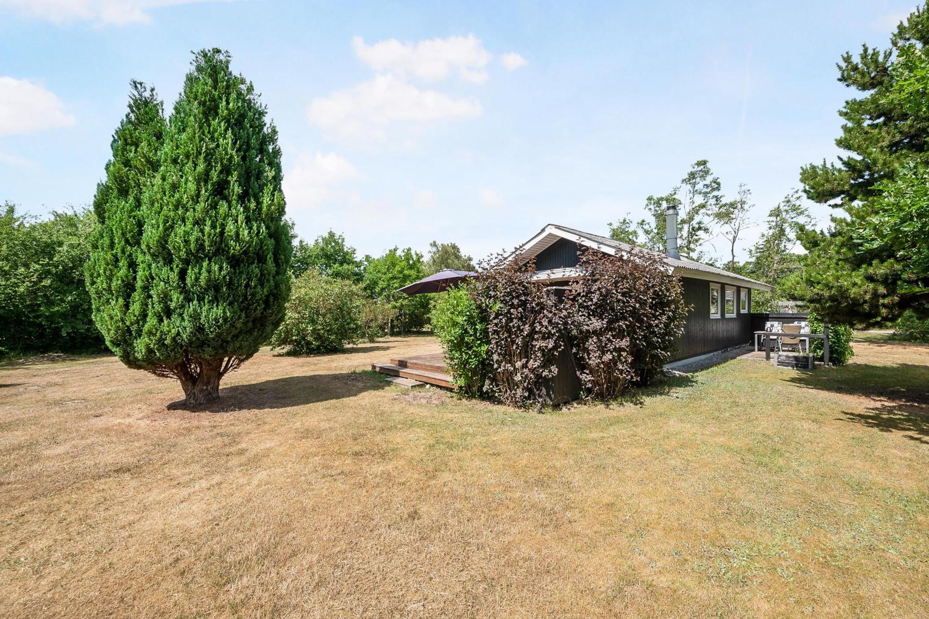 Cozy House For The Small Family, 5 Minutes Walk From The Beach