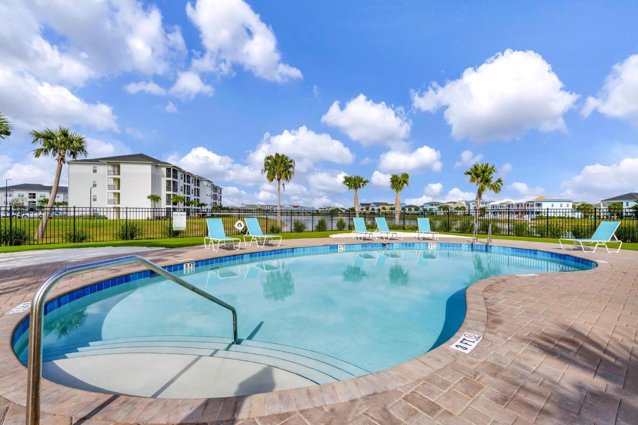 Breezy Blue Villa Near Disney With Margaritaville Resort & Island H20 Waterpark Access - 2952Cs