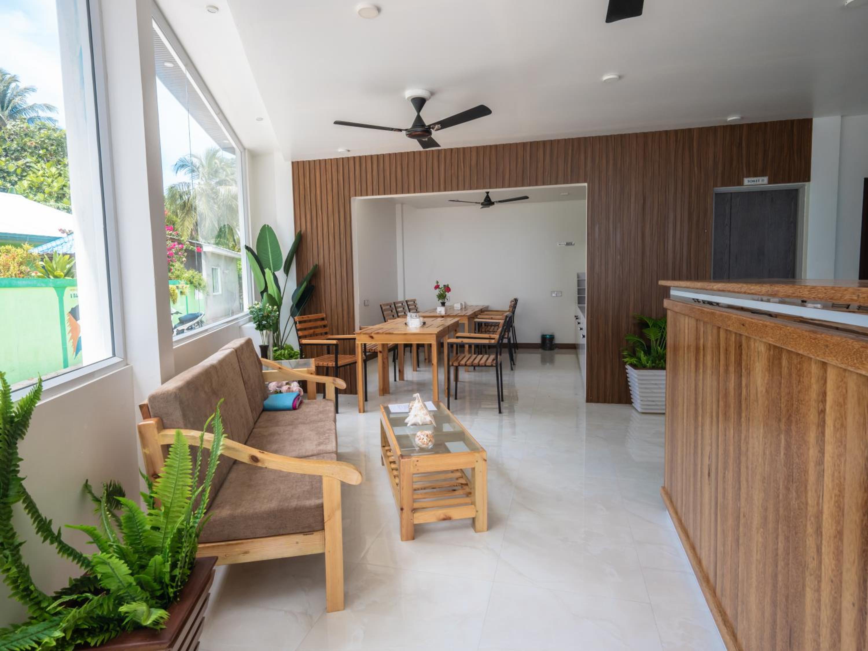 Whales Lodge photo 2