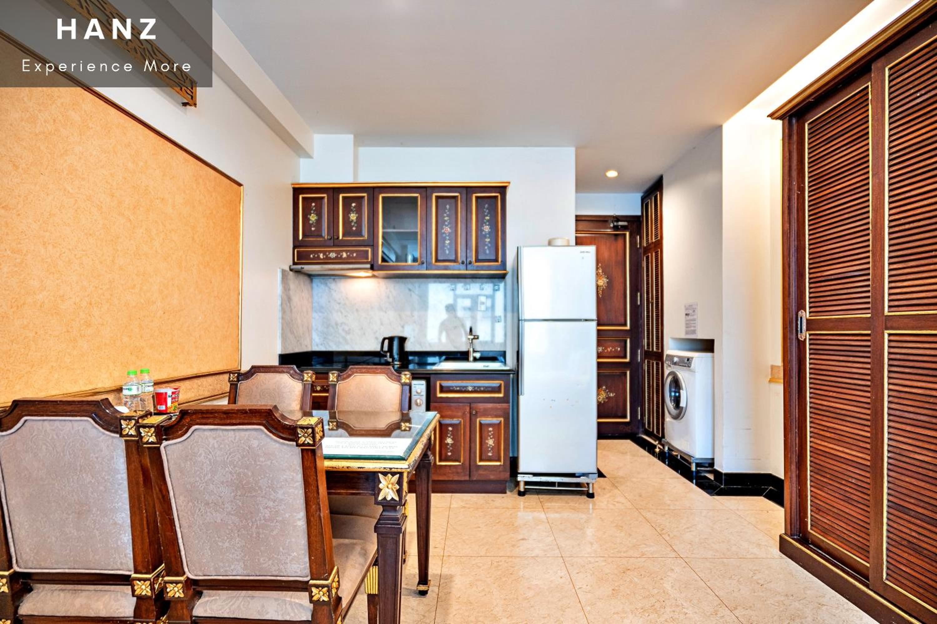 HANZ Business Suite 345AB Tran Hung Dao Street