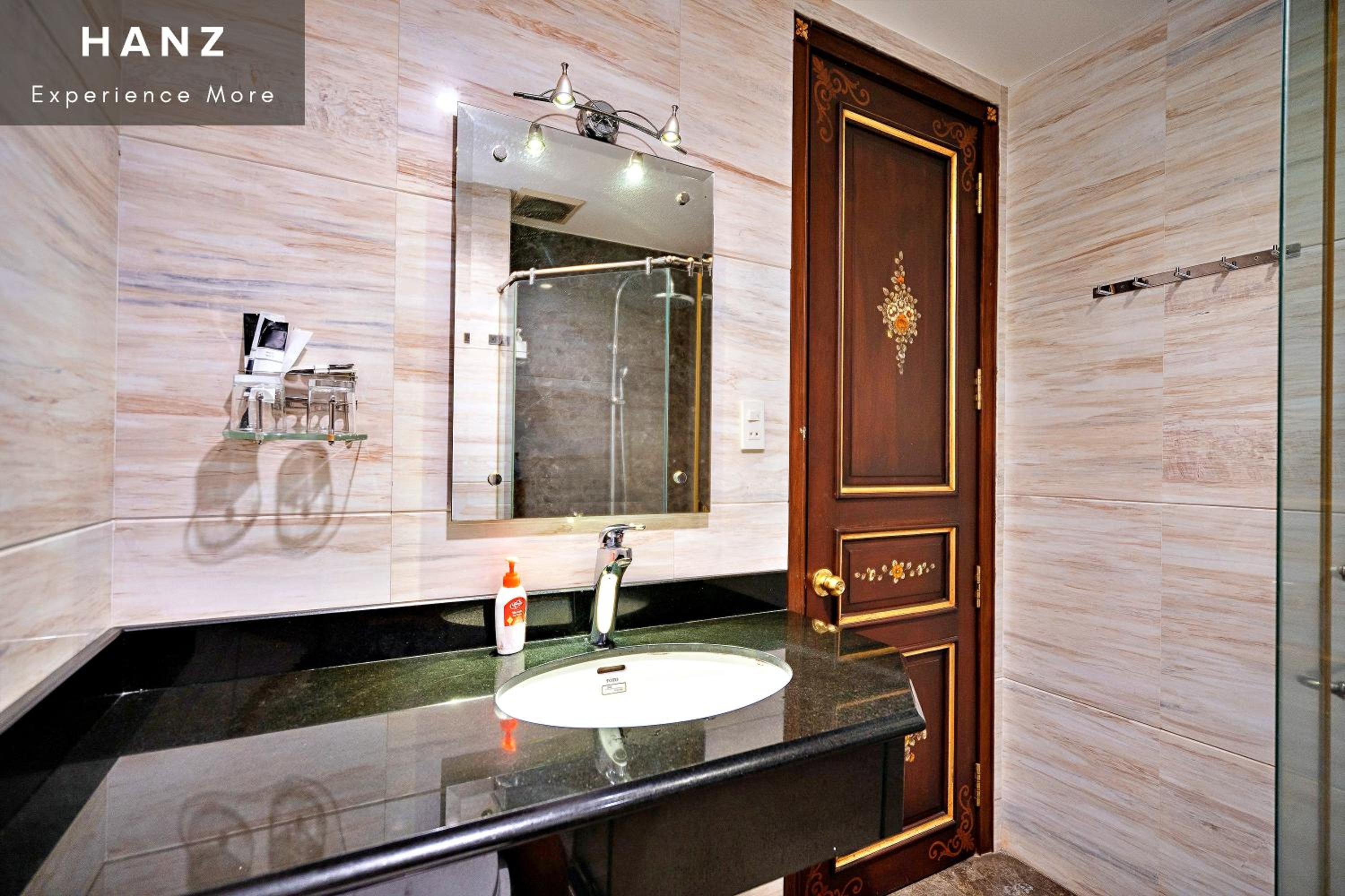 HANZ Business Suite 345AB Tran Hung Dao Street