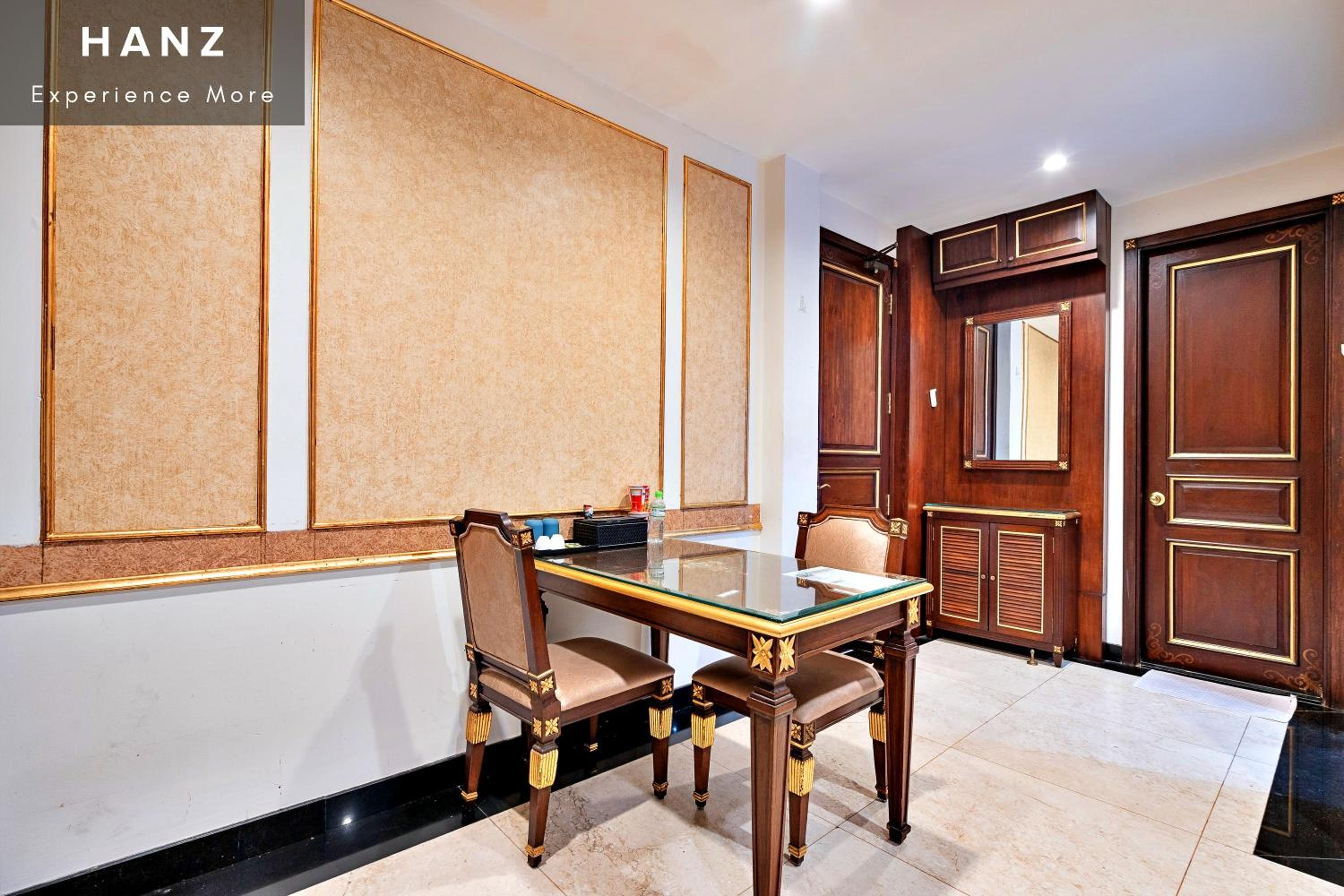 HANZ Business Suite 345AB Tran Hung Dao Street