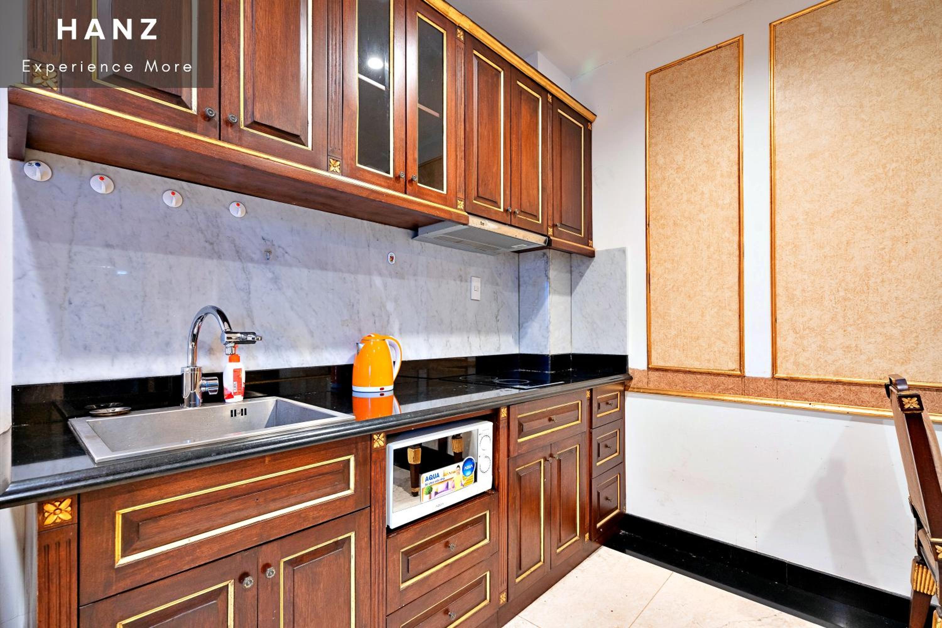 HANZ Business Suite 345AB Tran Hung Dao Street