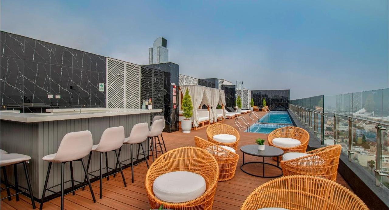 Prime Location Modern & Stylish 1BR Apartment in Barranco view 2