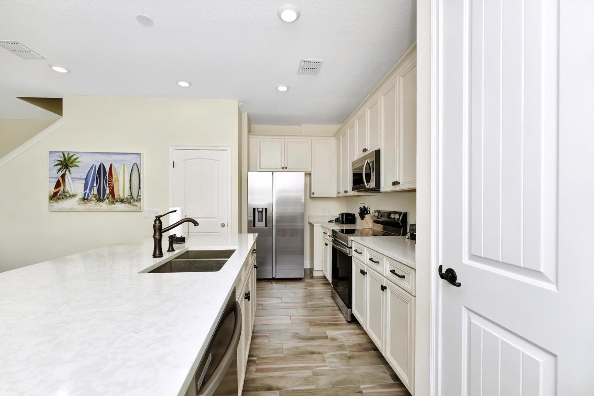 Comfy Villa Near Disney With Margaritaville Resort & Island H20 Access - 8189Su