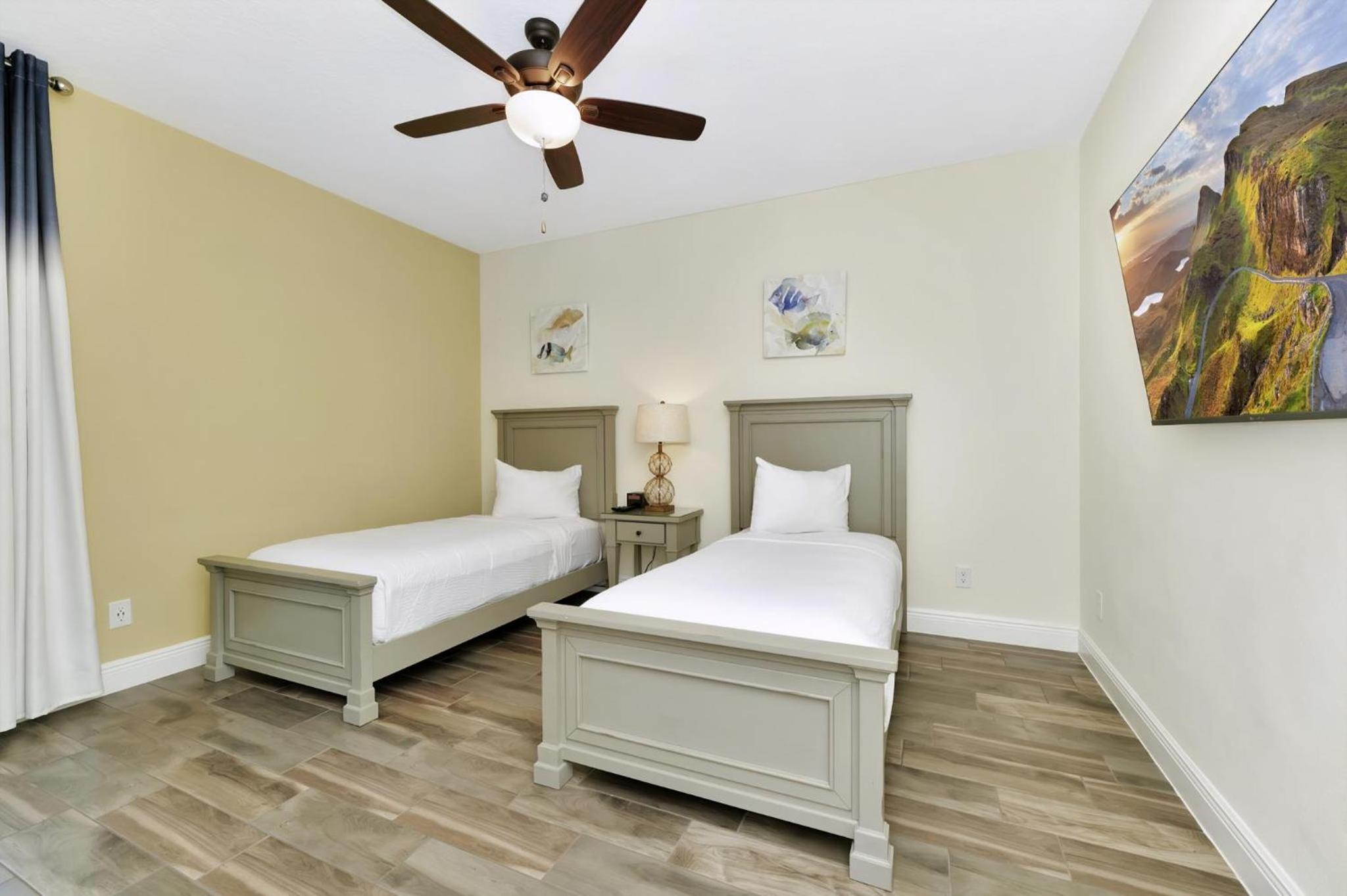 Comfy Villa Near Disney With Margaritaville Resort & Island H20 Access - 8189Su