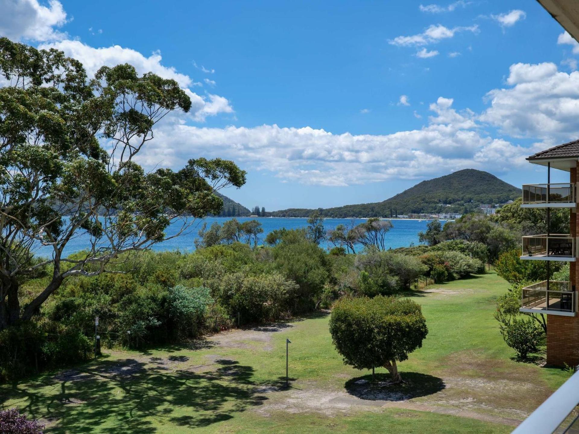 Shoal Bay Beach Waterfront