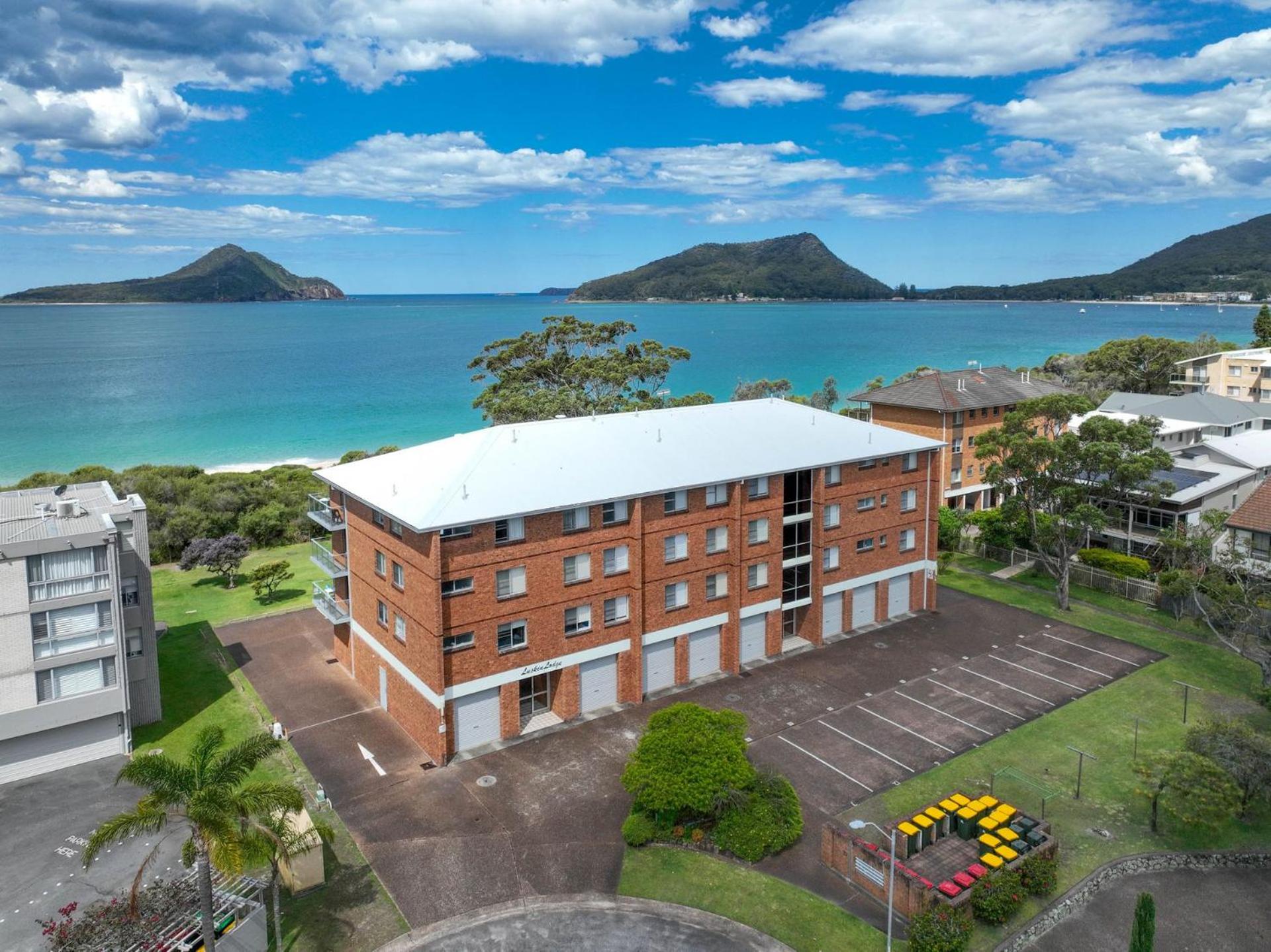 Shoal Bay Beach Waterfront