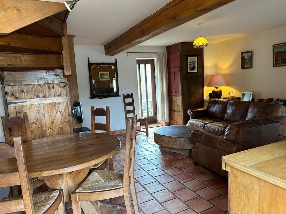 Happy Horse Cottages