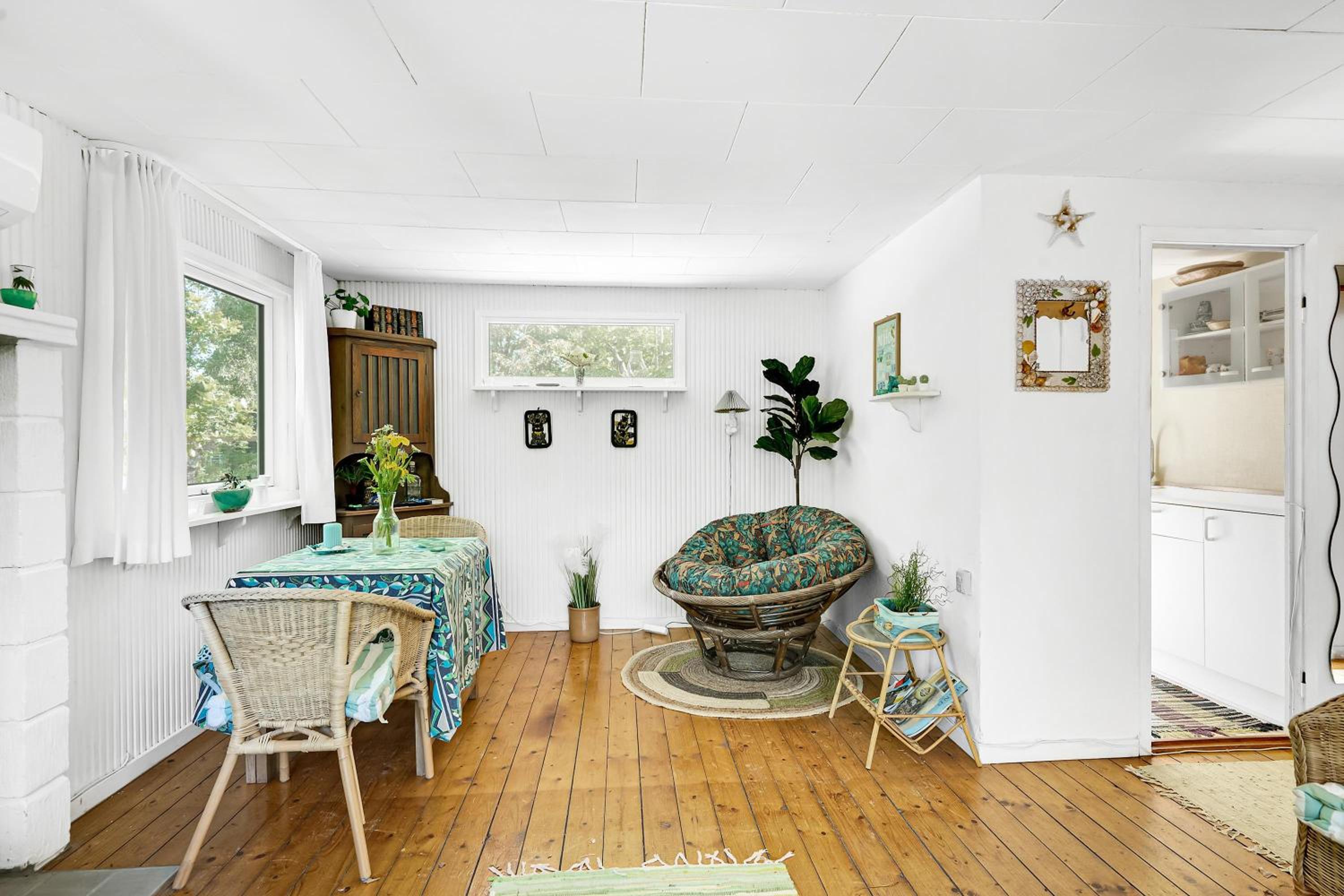 Authentic Holiday Cottage Near Fjellerup Beach