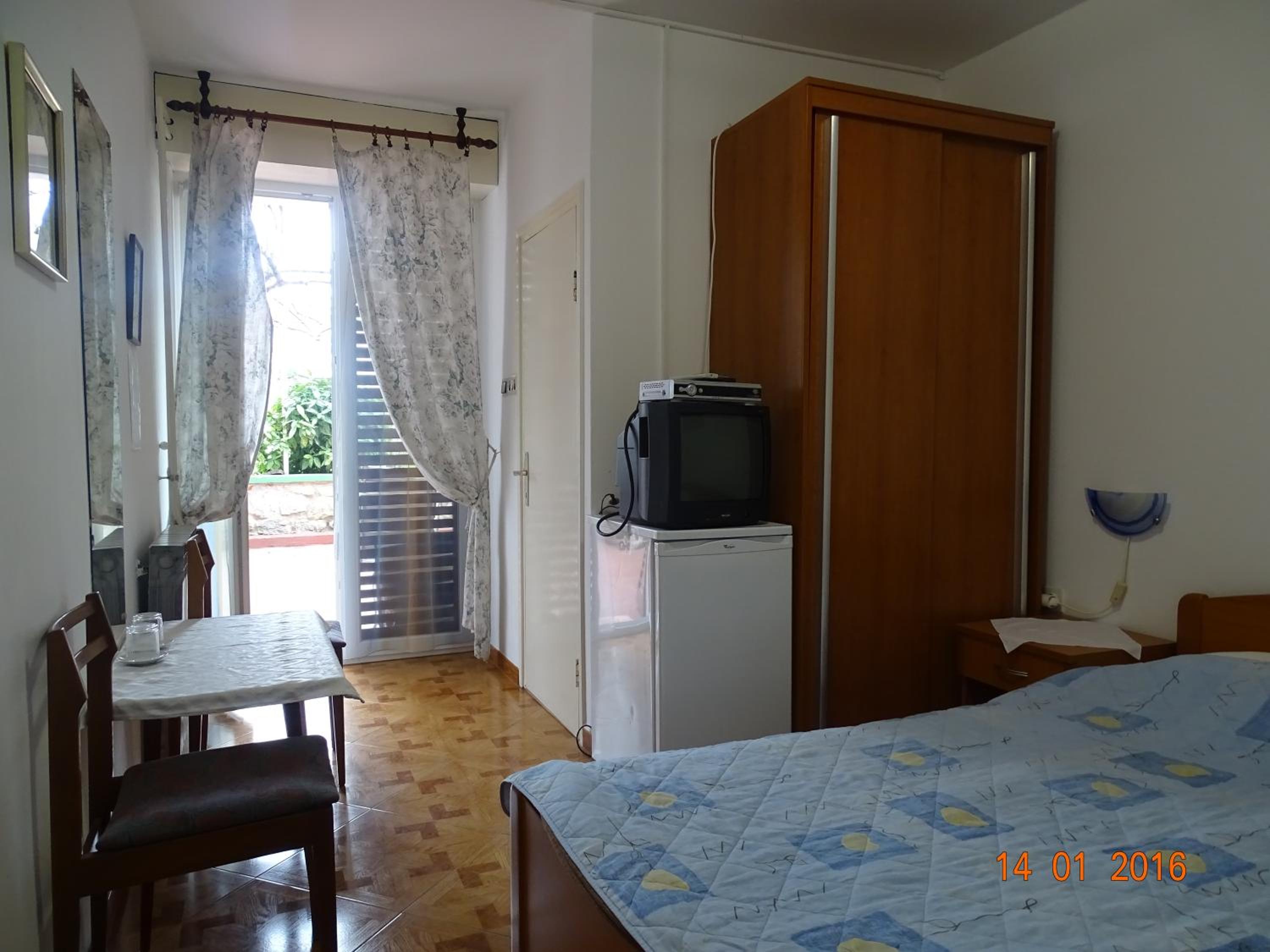Photo 48