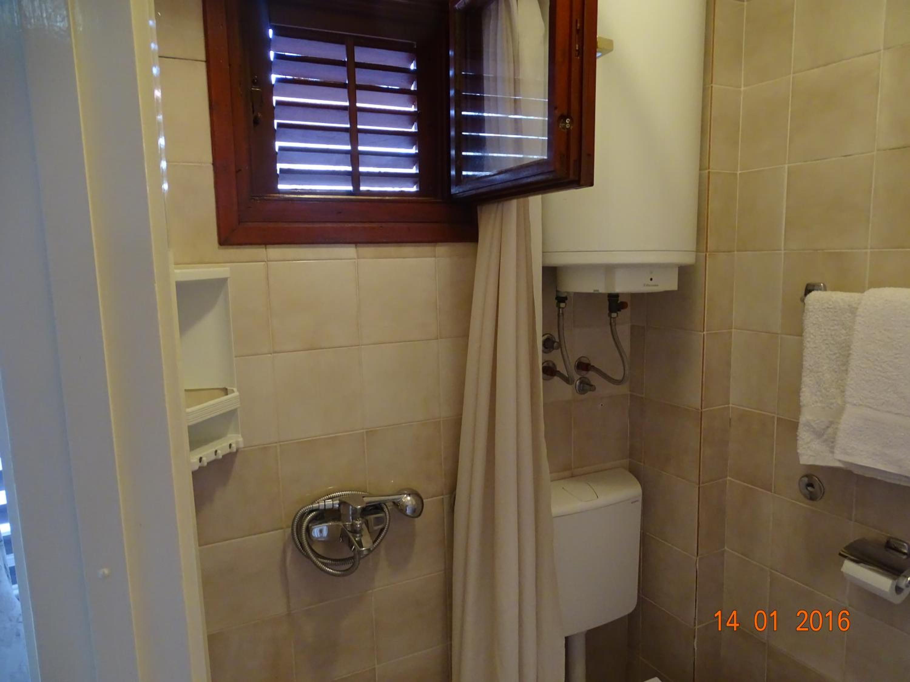 Photo 44