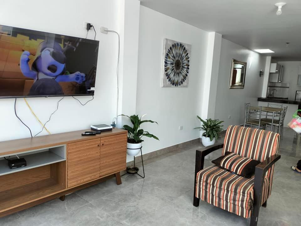 Alojamiento Parakas Inn view 3