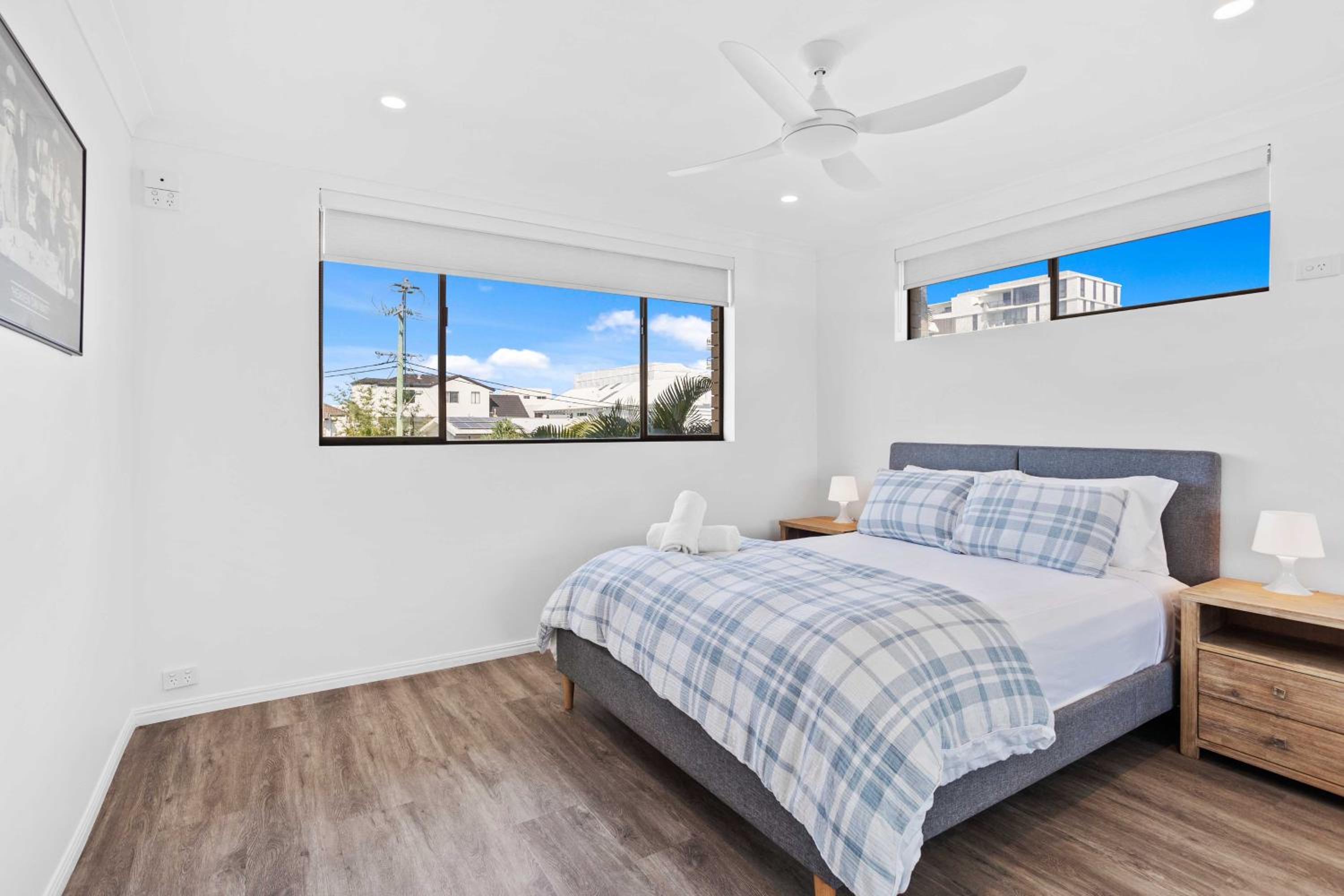 Beachside Palm Beach Luxury - 2 Bedroom Apartment