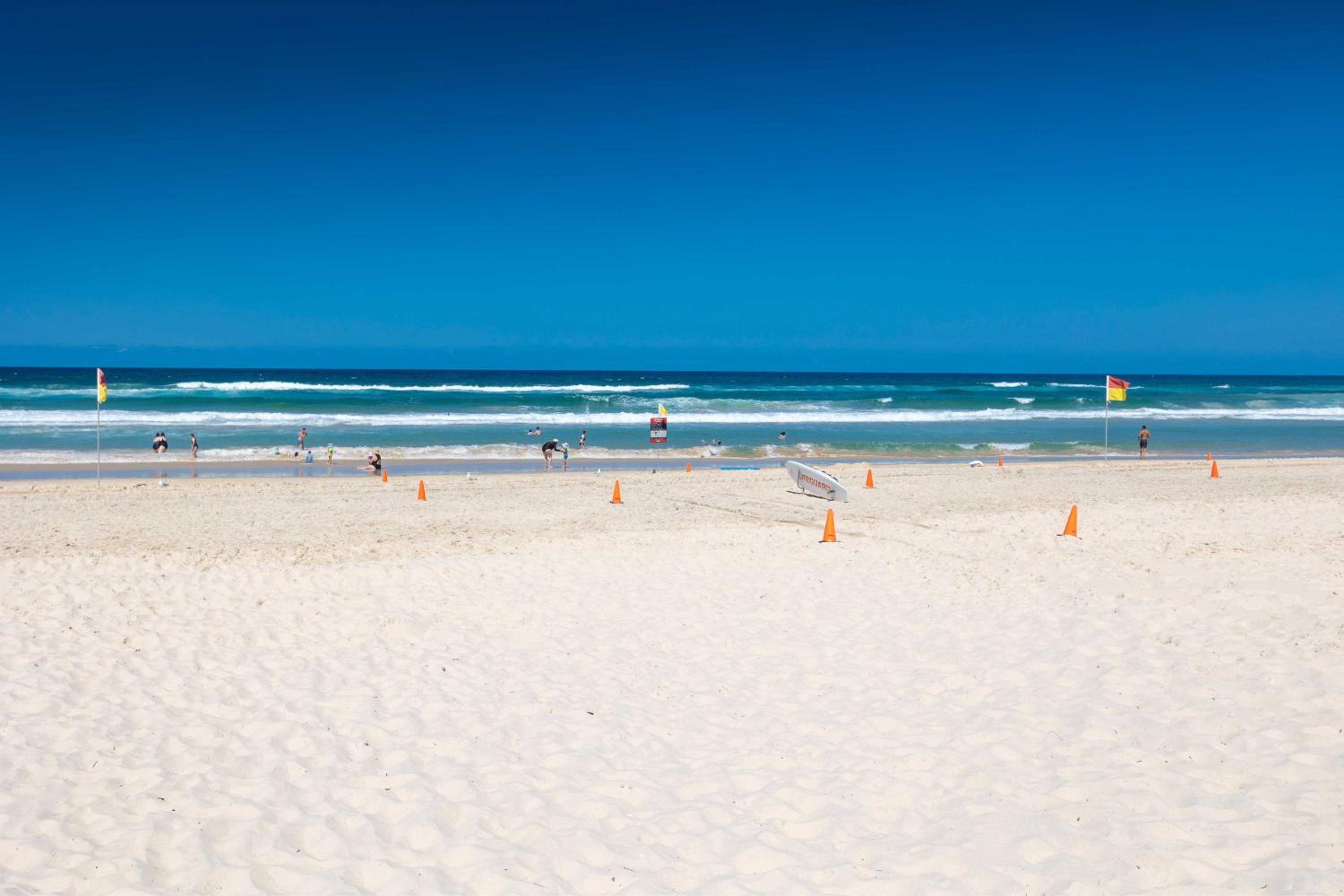 Beachside Palm Beach Luxury - 2 Bedroom Apartment