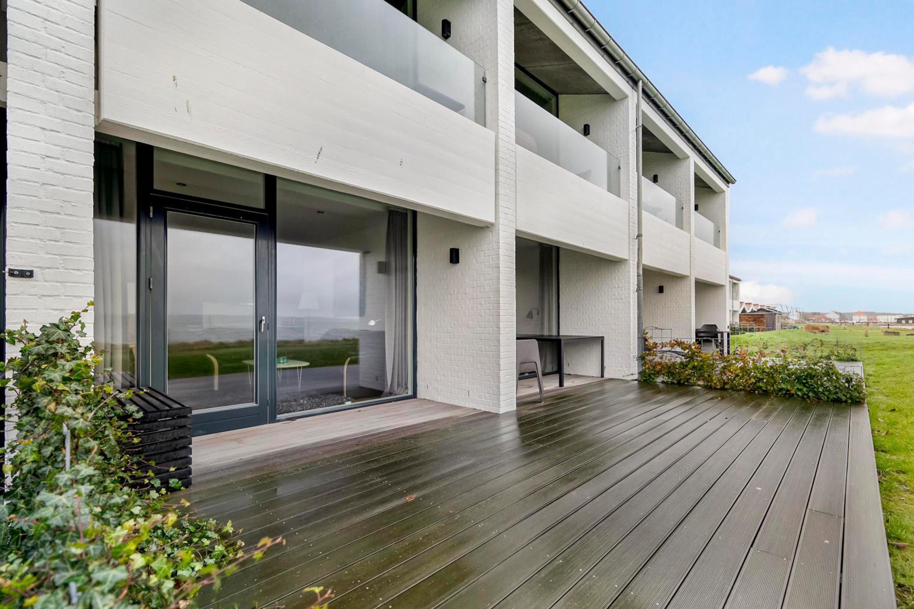 Bright And Inviting Holiday Apartment By Hotel Ebeltoft Strand In First Row With Full Views Of Ebeltoft Bay