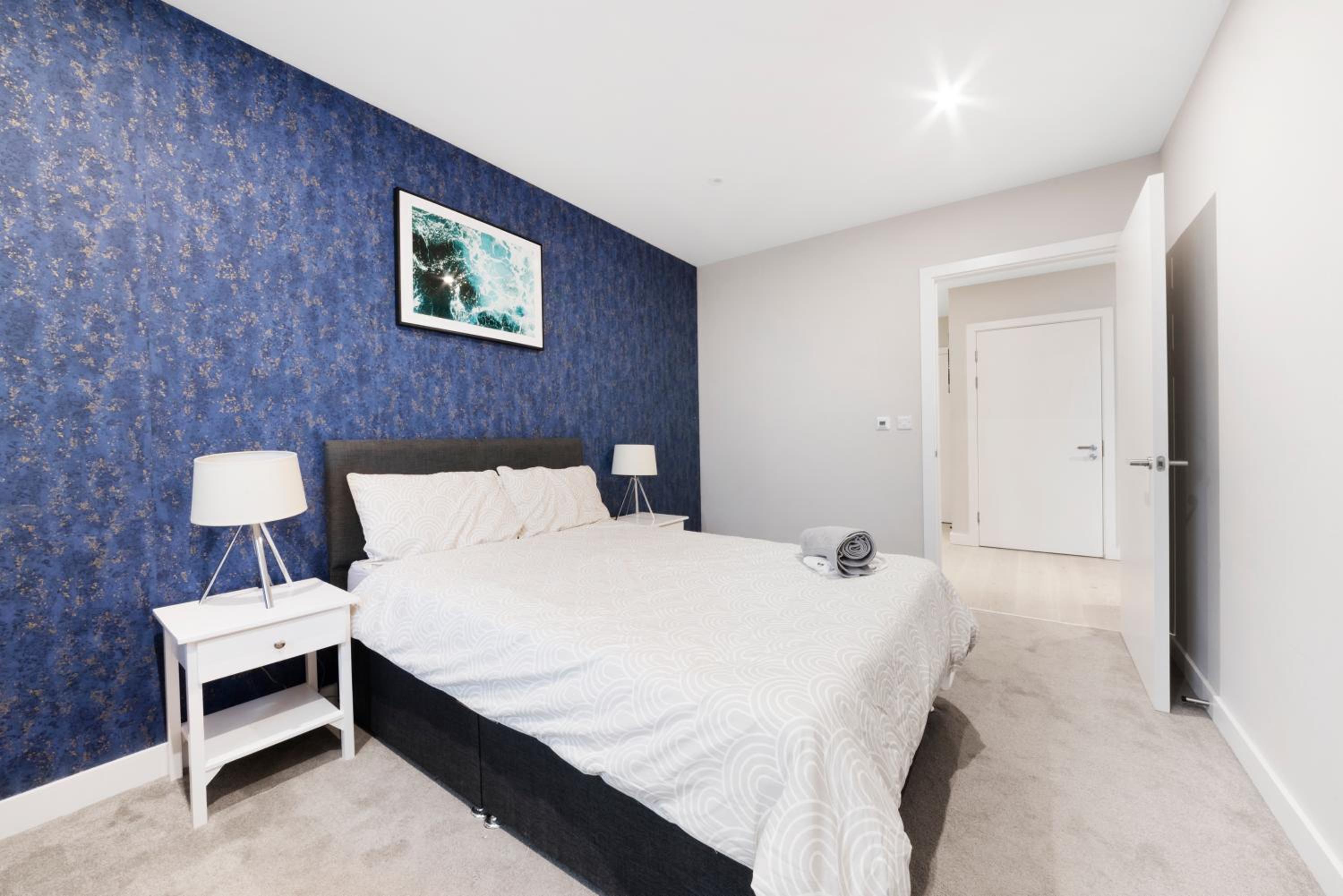 Modern 2 Bed Heart of Elephant Castle