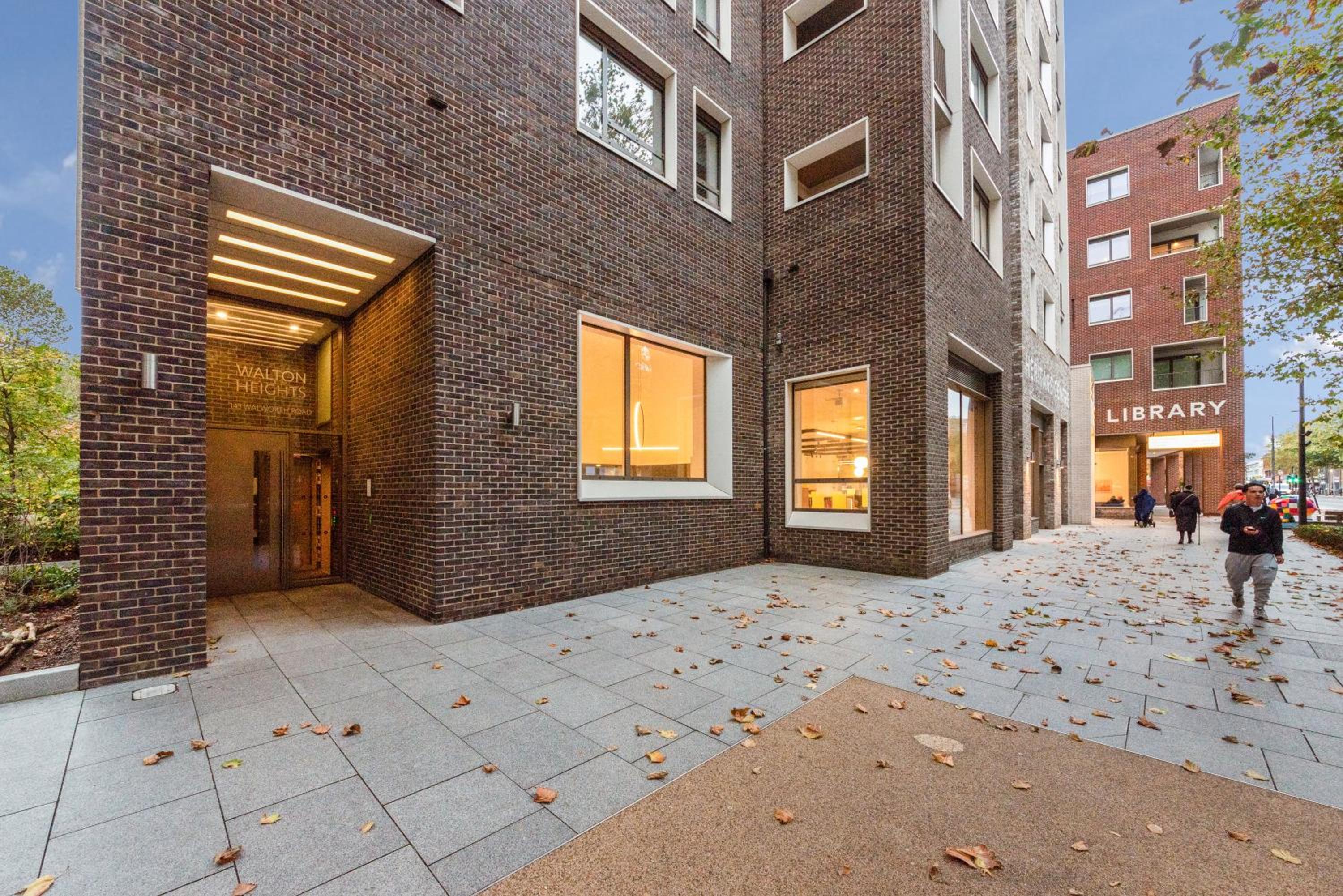 Modern 2 Bed Heart of Elephant Castle