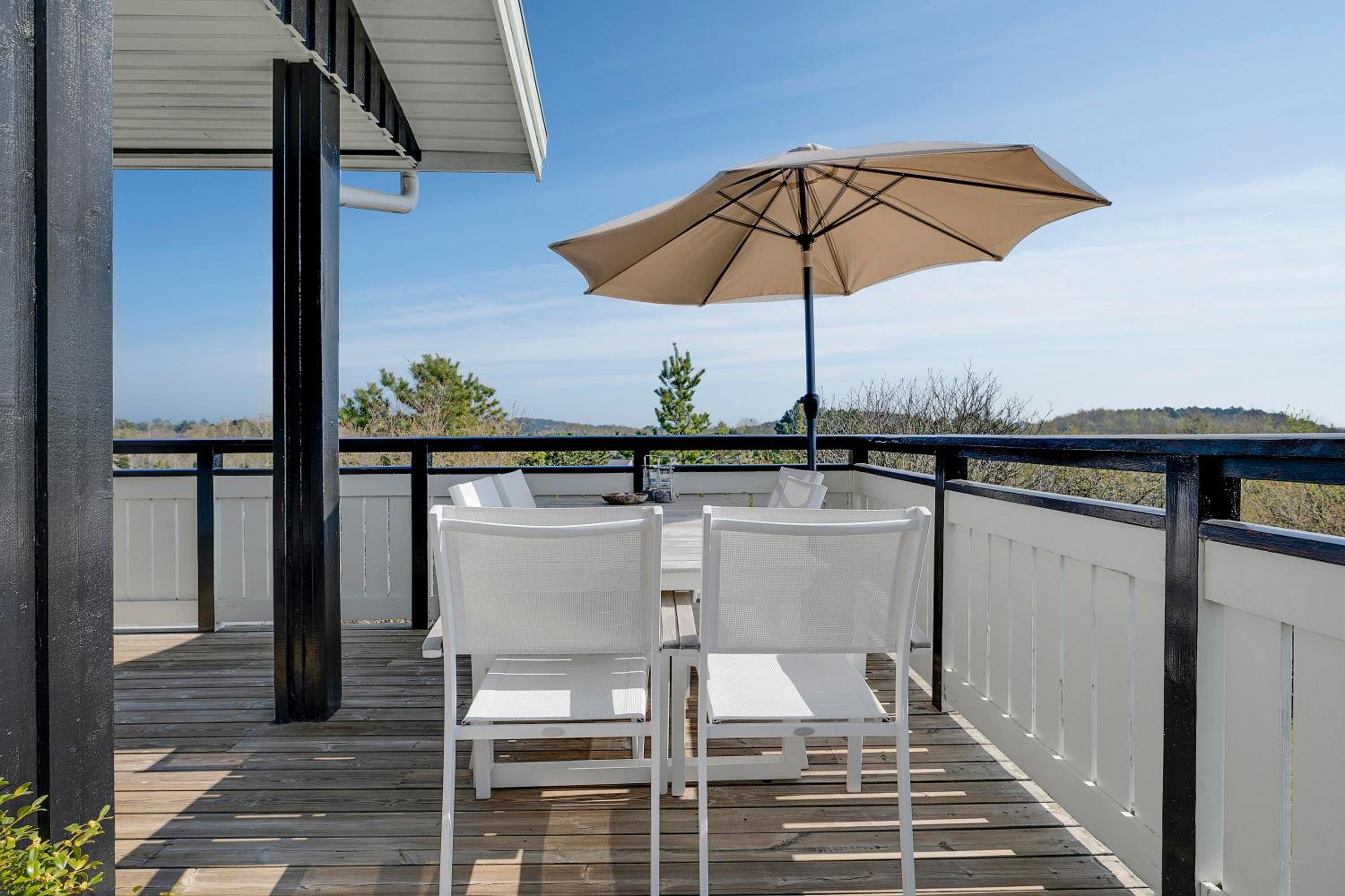 Stylish Two-Level Holiday Home With Stunning Views Near Ebeltoft