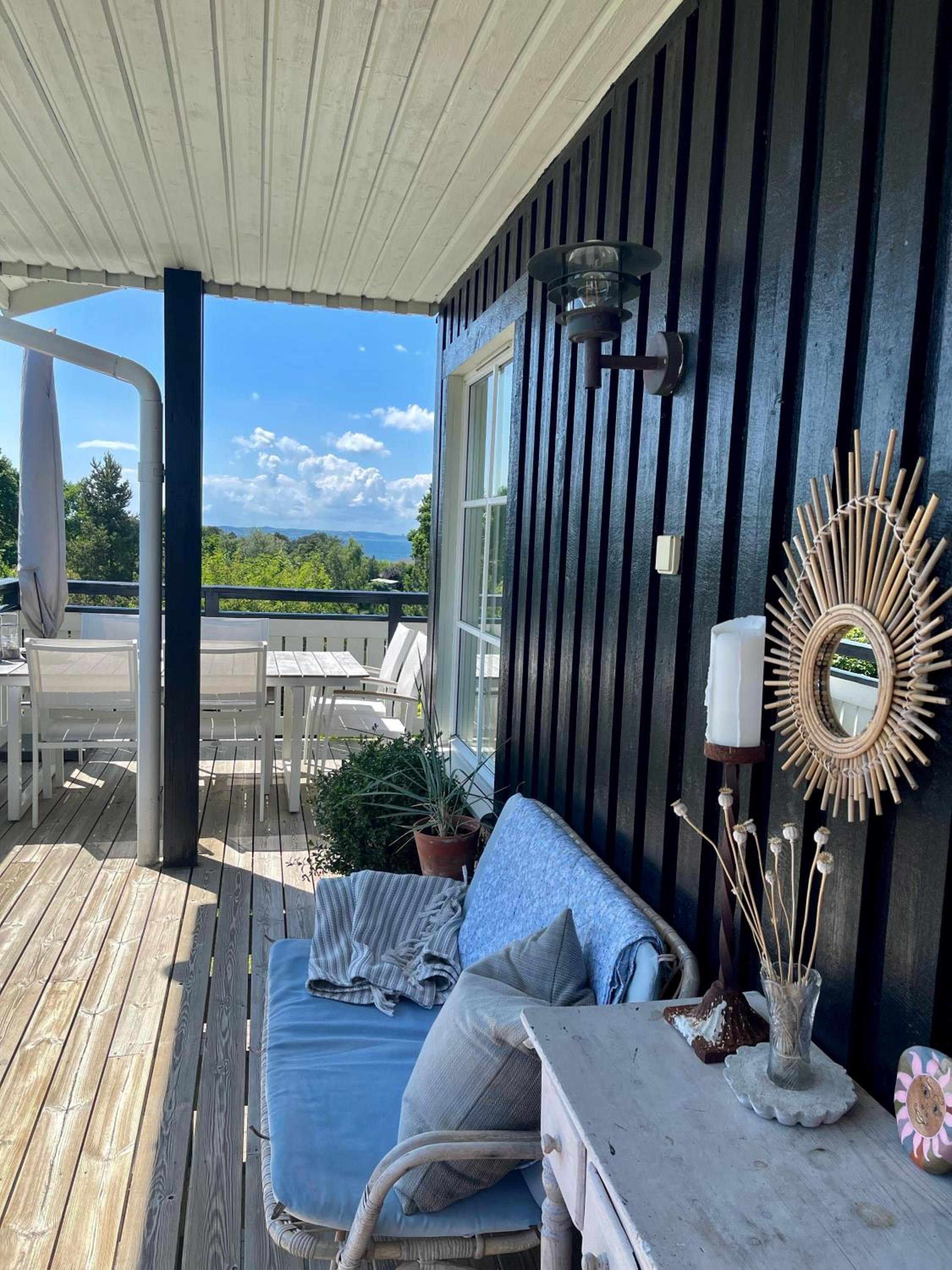 Stylish Two-Level Holiday Home With Stunning Views Near Ebeltoft
