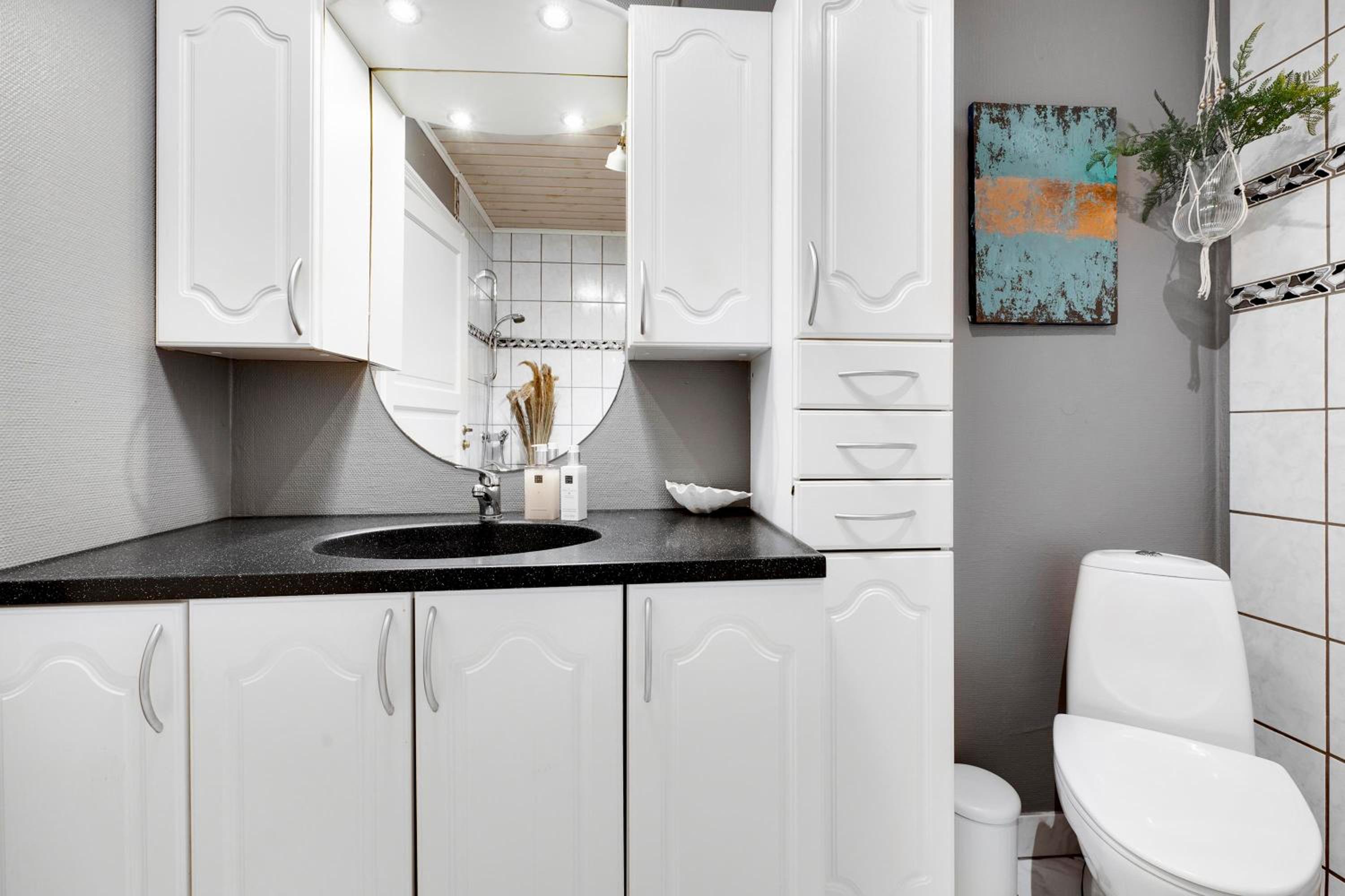 Stylish Two-Level Holiday Home With Stunning Views Near Ebeltoft