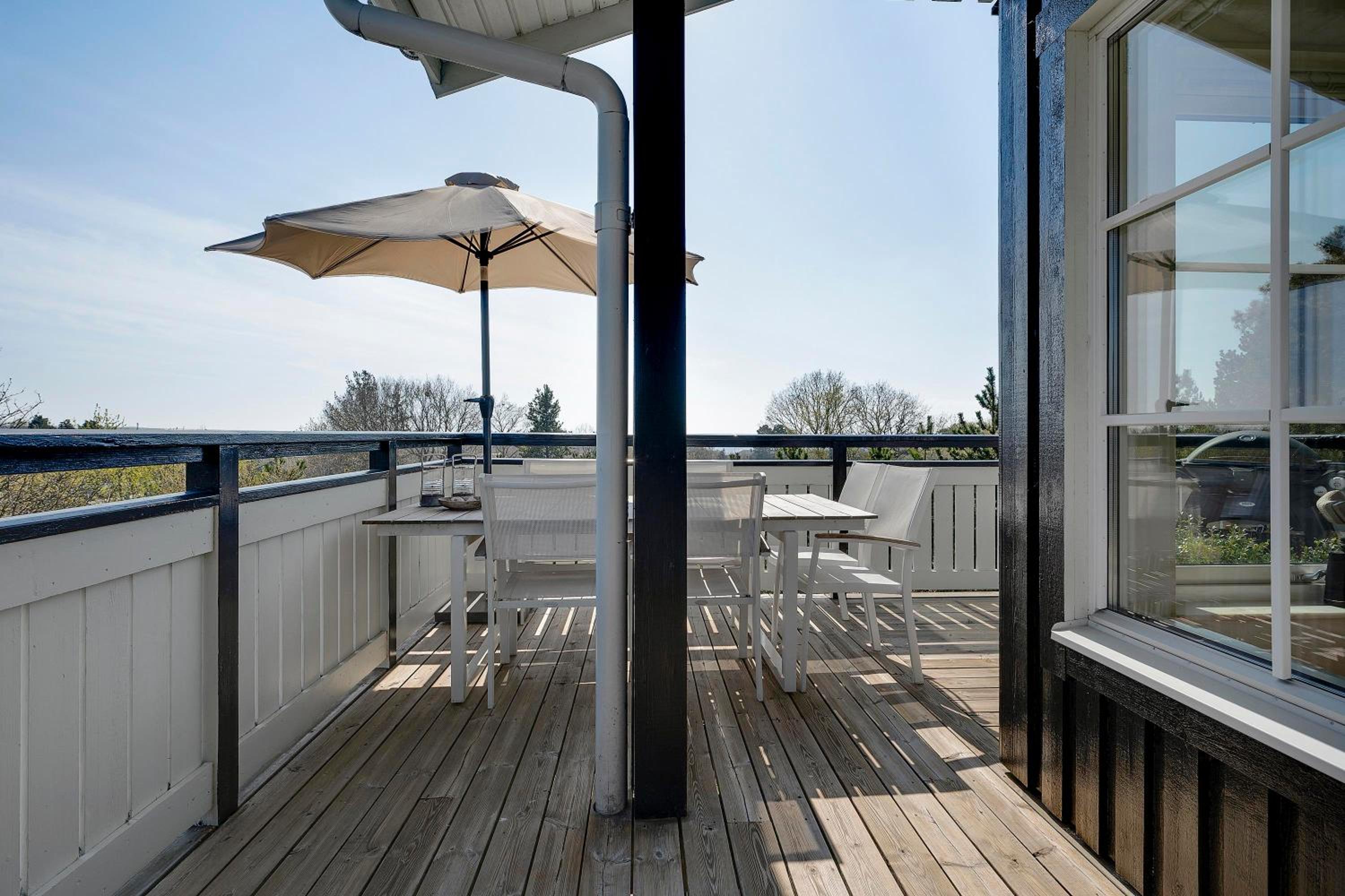 Stylish Two-Level Holiday Home With Stunning Views Near Ebeltoft