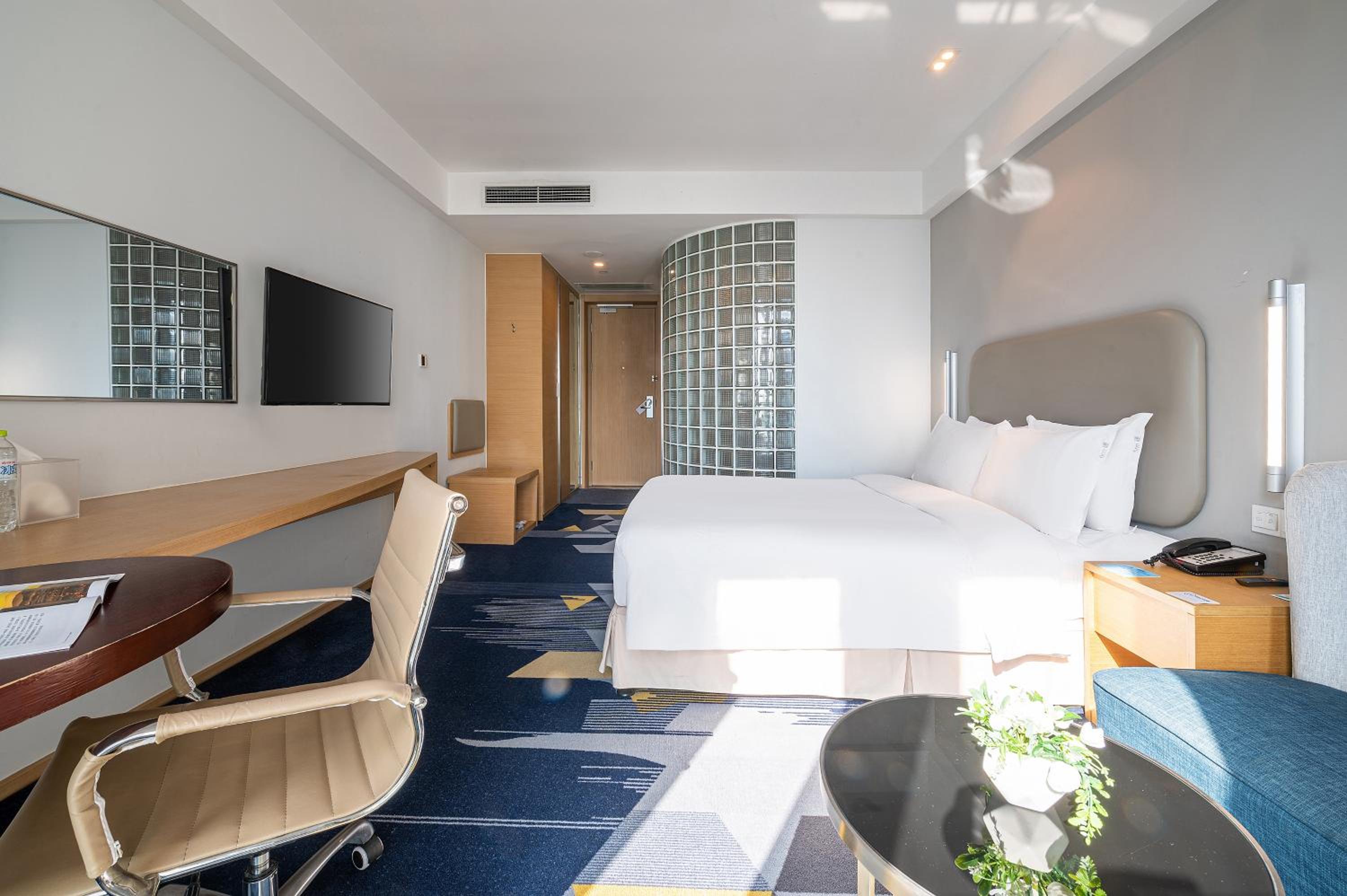 Holiday Inn Express - Qingdao West Coast by IHG