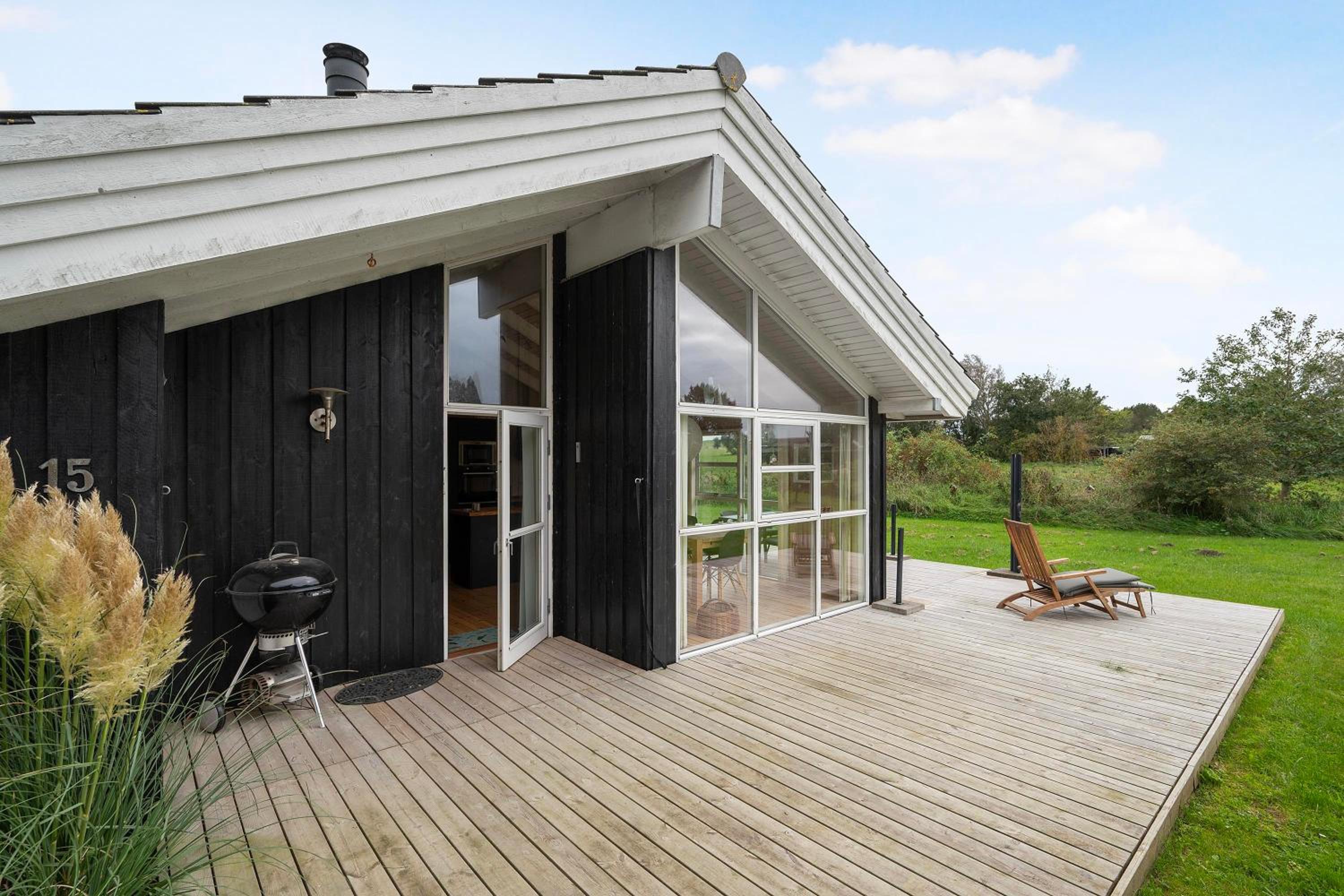 Charming Holiday Home In Scenic Mols With Countryside Views And Close To The Water