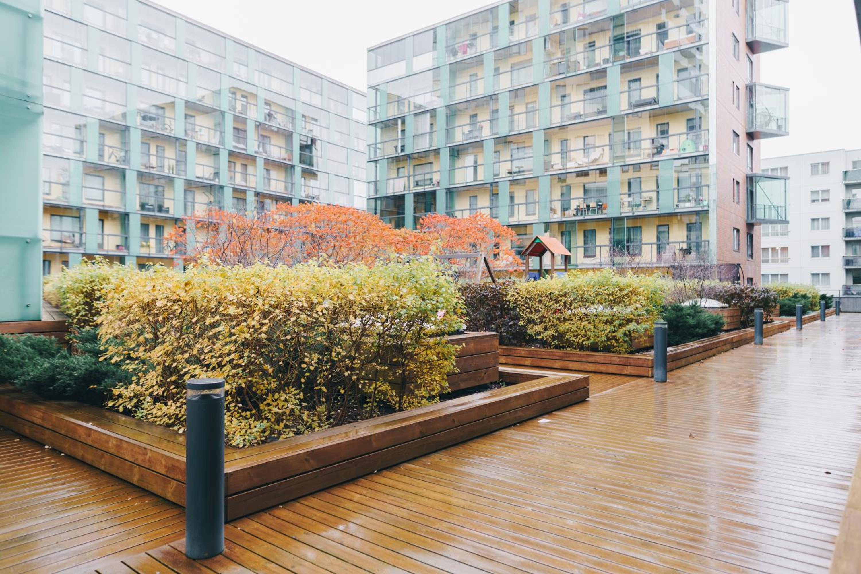 Family apartment with balcony and free parking