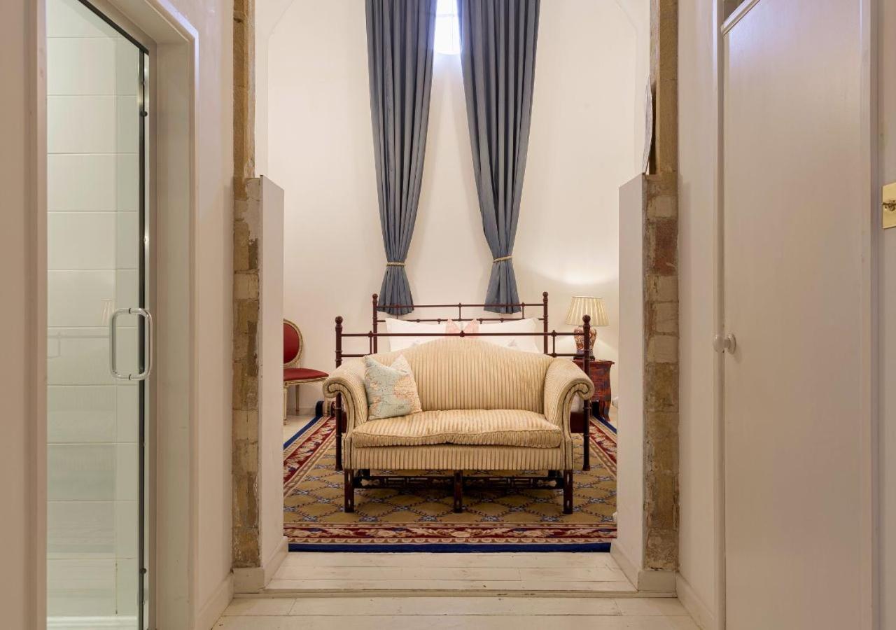 Artisan Hall: 4BD Stunning Grandeur in Cotswolds view 4