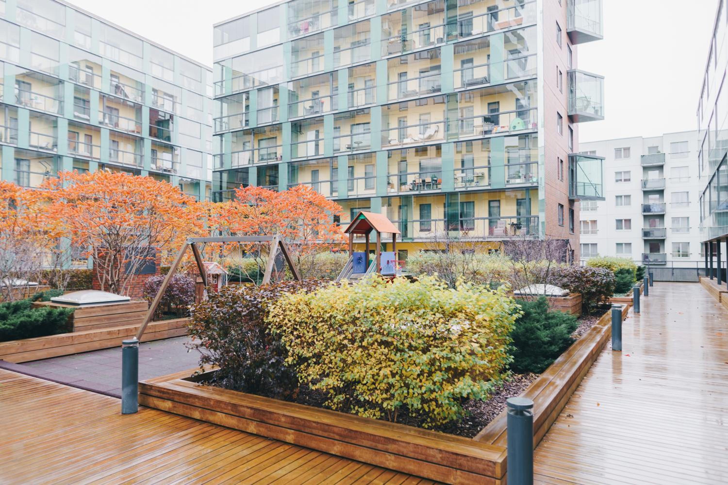 Family apartment with balcony and free parking