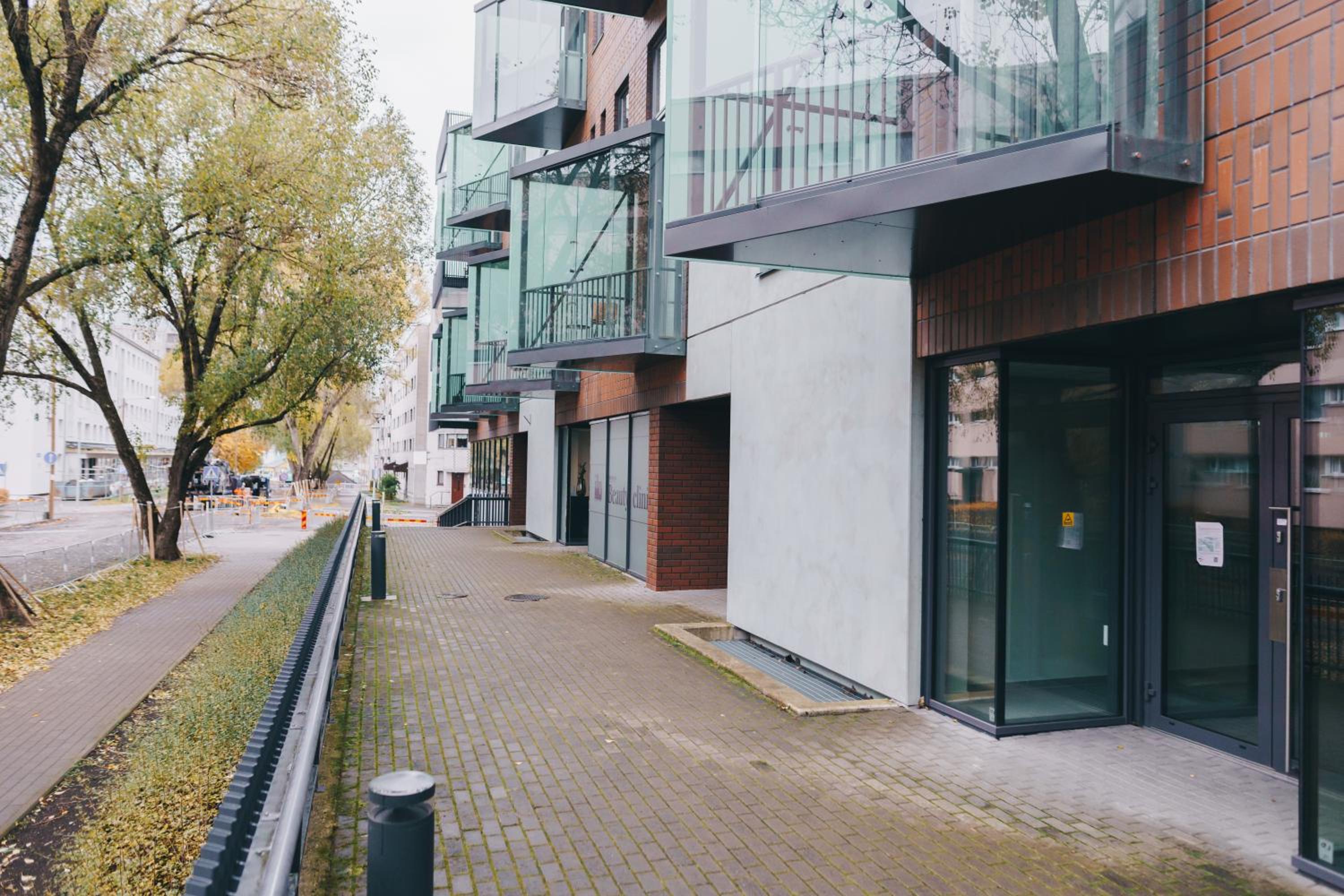 Family apartment with balcony and free parking