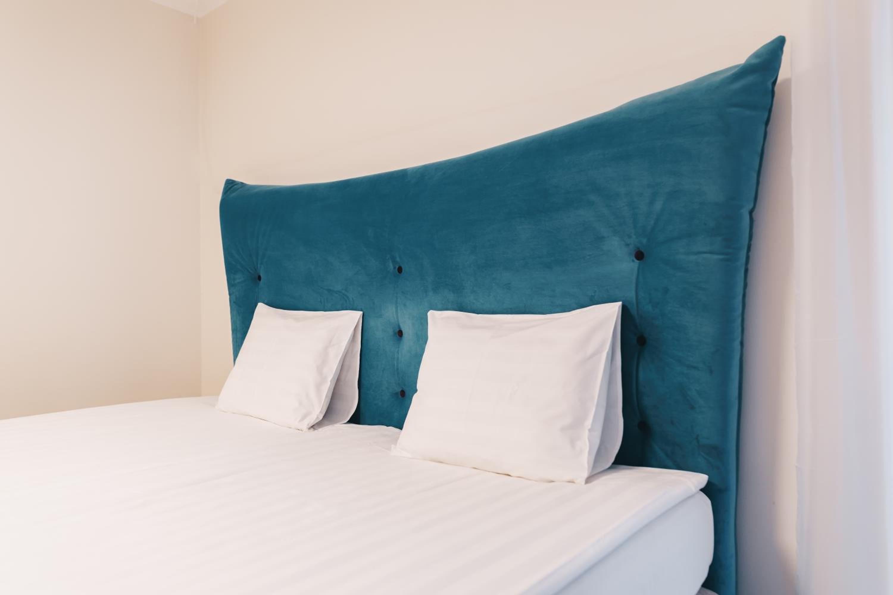Family apartment with balcony and free parking