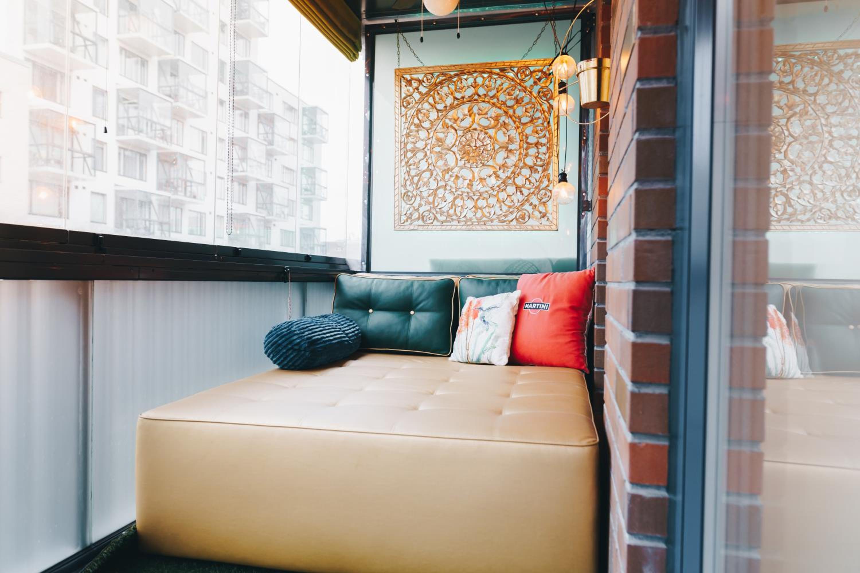 Family apartment with balcony and free parking