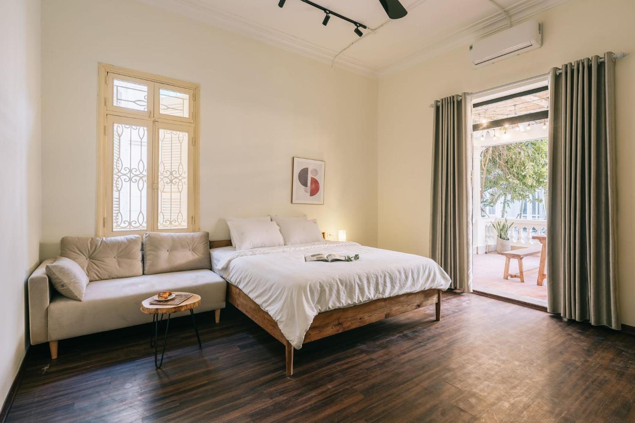 NUNANUNONG Garden Building with Green ROOFTOP