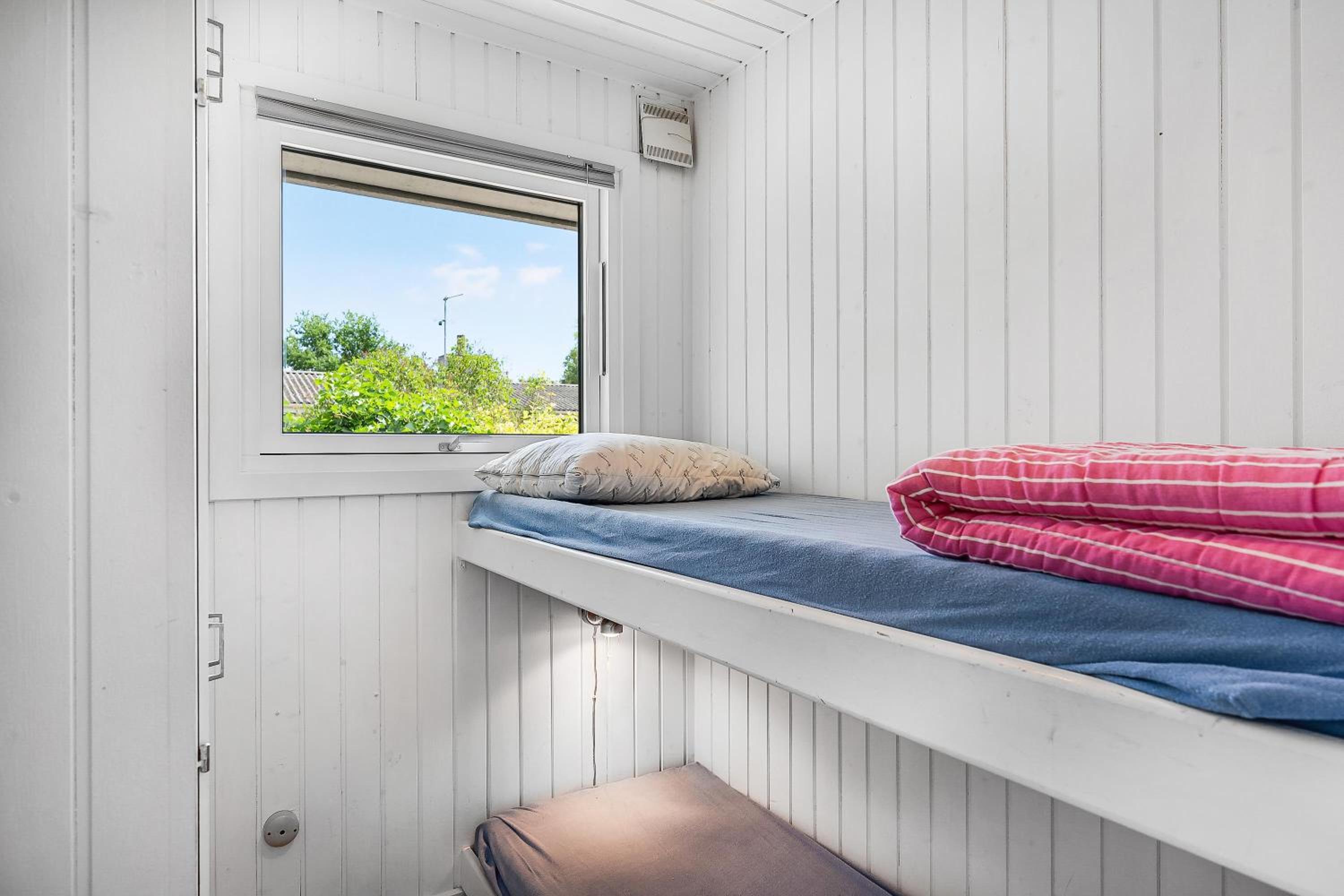 Cozy House For The Small Family, 5 Minutes Walk From The Beach