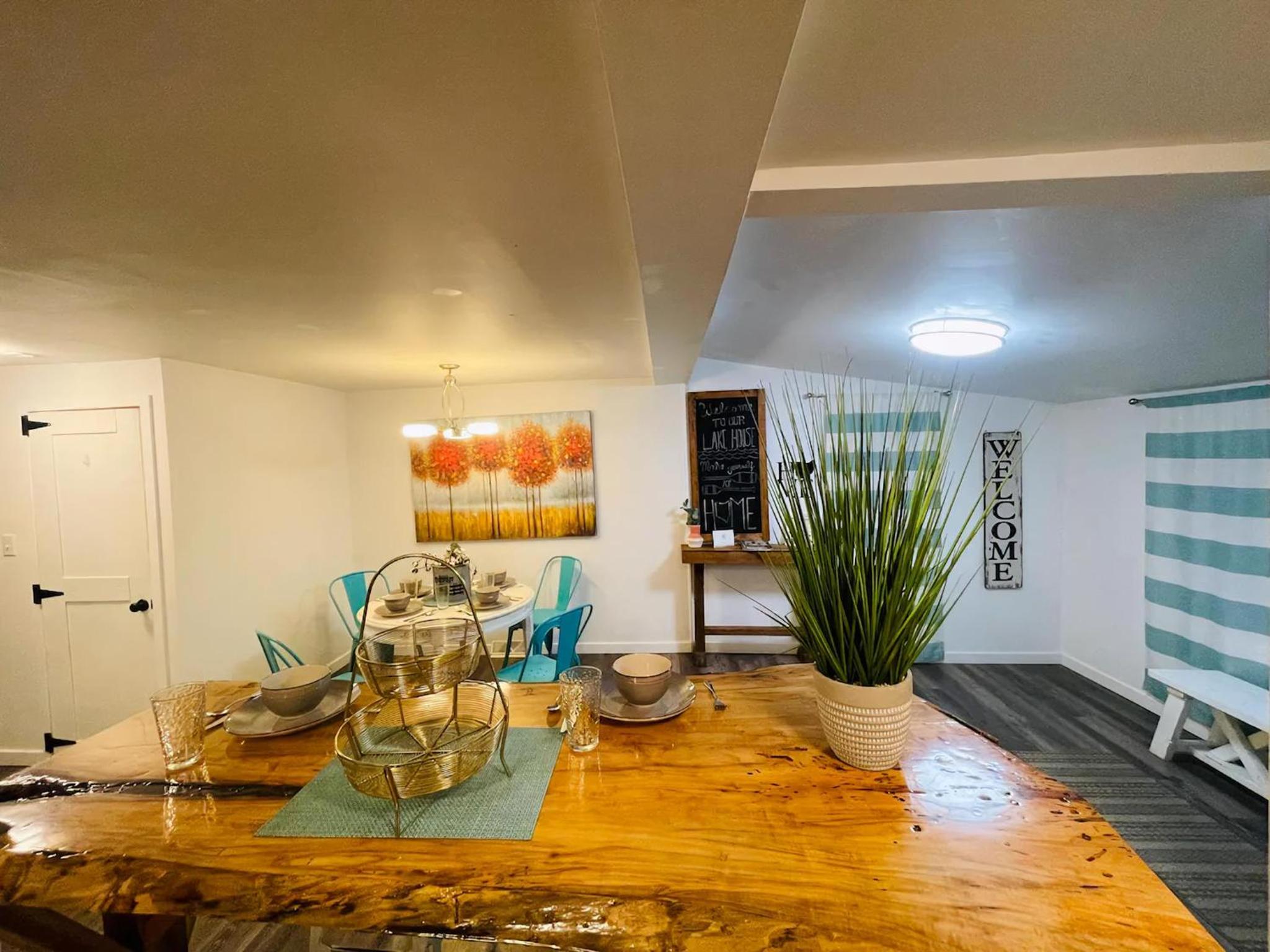 Surf Cottage - Boat Parking & Block from Beach view 4