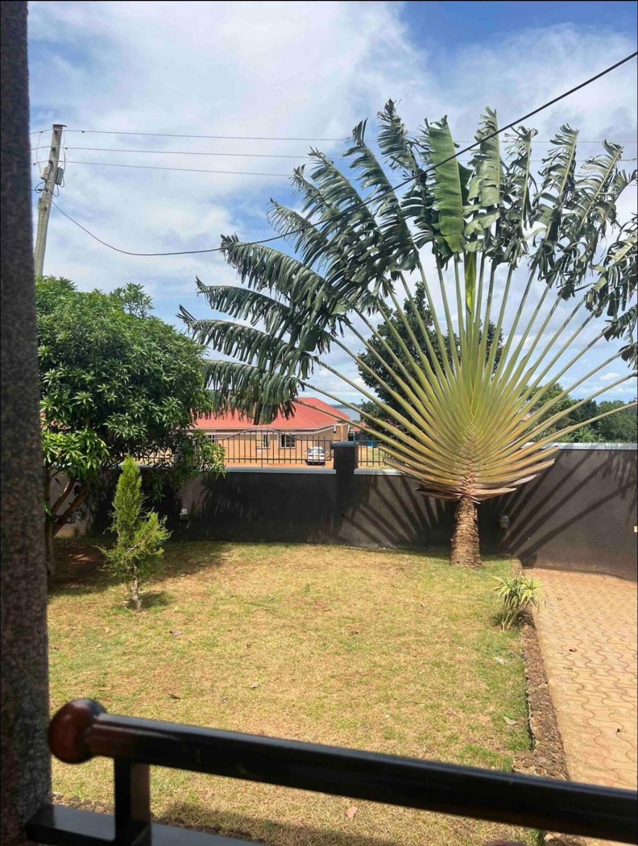 Doreens Villa view 3