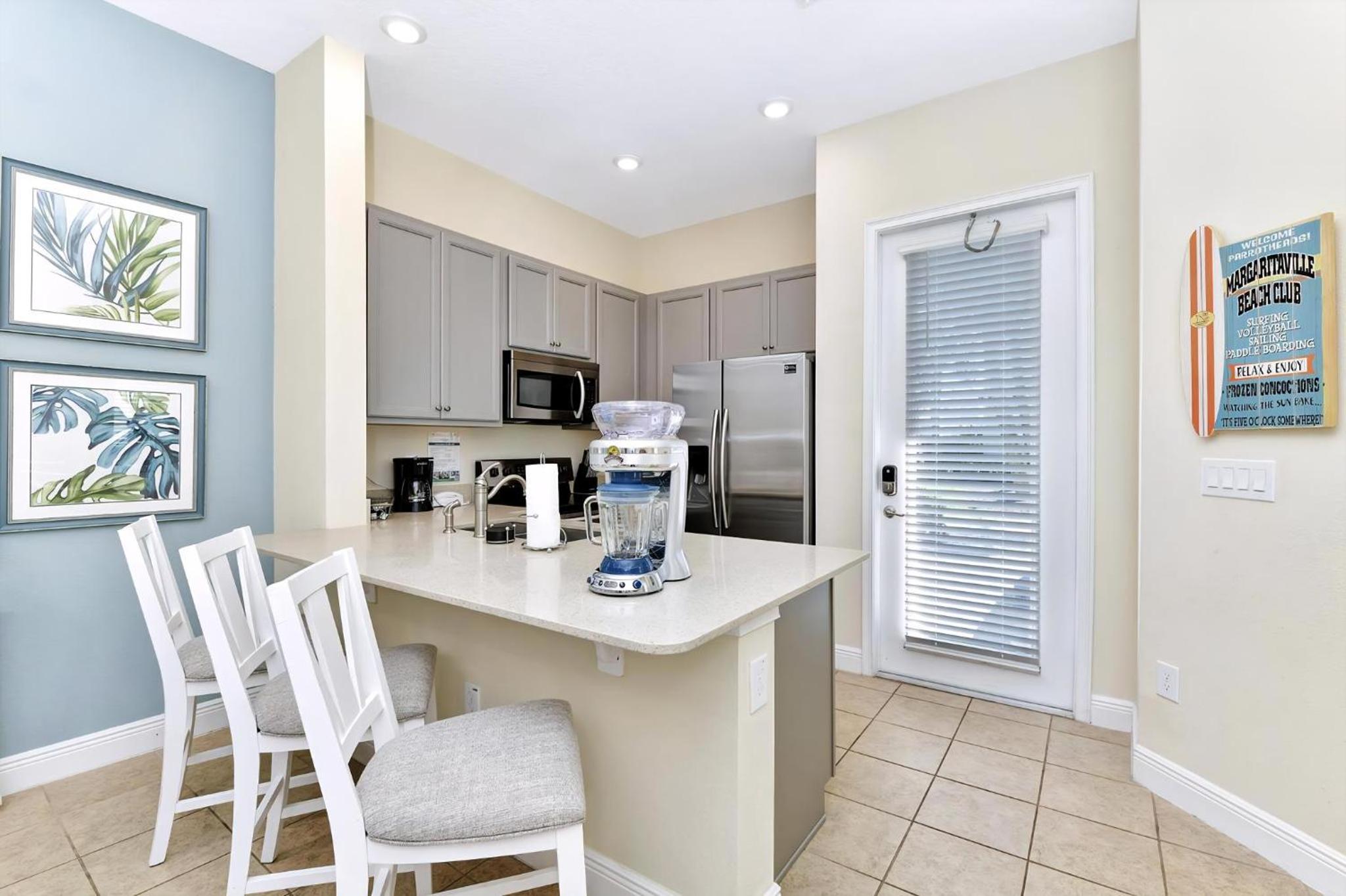 Casa Blanca Cottage With Hot Tub Near Disney With Margaritaville Resort & Island H2O Access - 8032Su