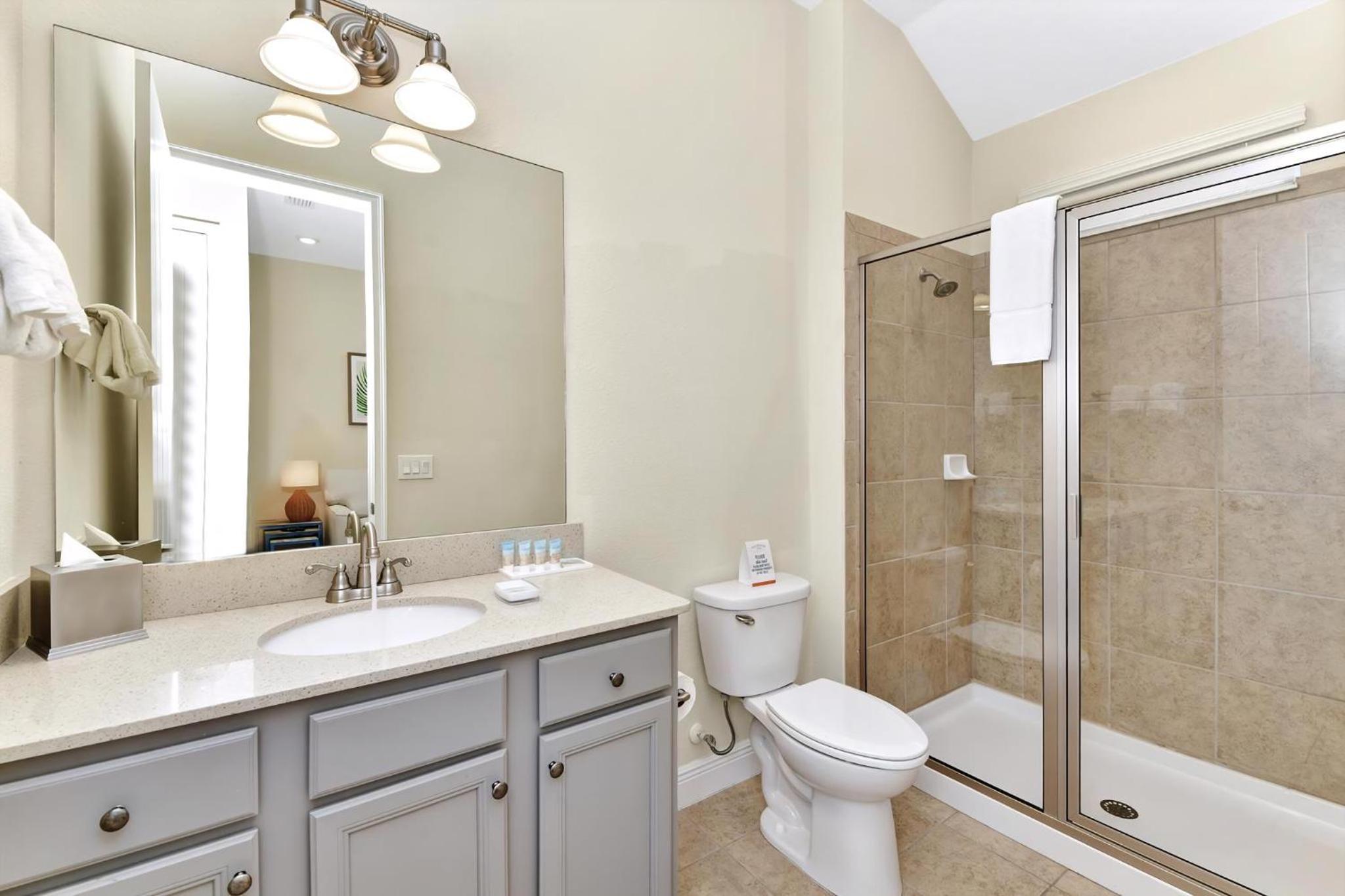 Casa Blanca Cottage With Hot Tub Near Disney With Margaritaville Resort & Island H2O Access - 8032Su